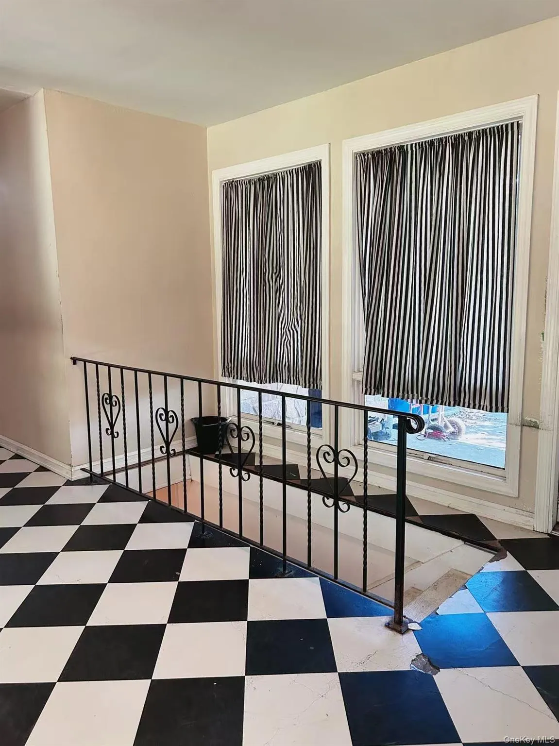 165 Scott Avenue, Babylon, NY, 6 Bedrooms Bedrooms, 2 Rooms Rooms,2 BathroomsBathrooms,Residential,For Rent,Scott,0,935672 165 Scott Avenue, Babylon, NY, 6 Bedrooms Bedrooms, 2 Rooms Rooms,2 BathroomsBathrooms,Residential,For Rent,Scott,0,935672