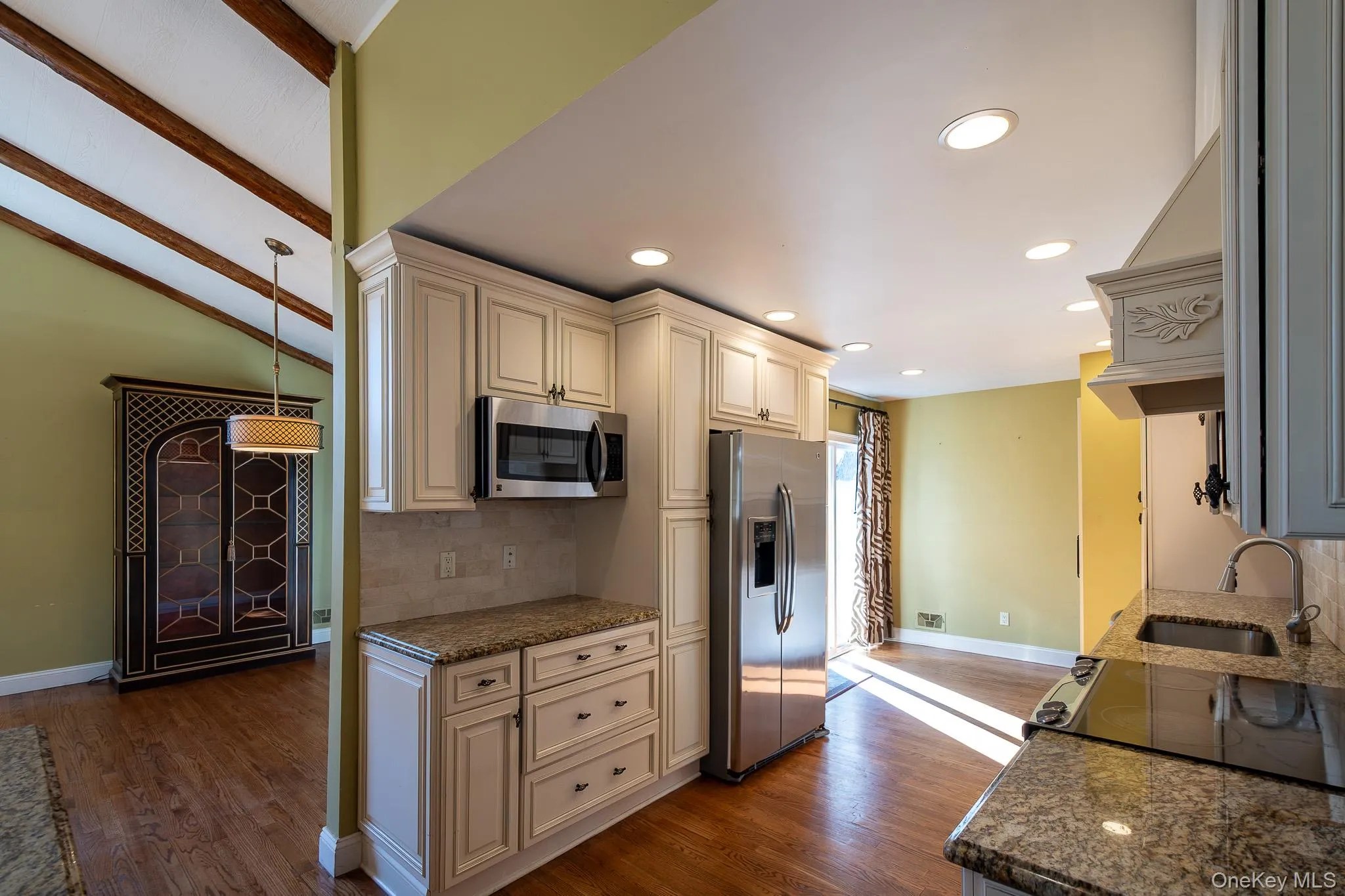 83 Edgepark Road, Greenburgh, NY, 3 Bedrooms Bedrooms, 10 Rooms Rooms,2 BathroomsBathrooms,Residential,For Rent,Edgepark,0,935685 83 Edgepark Road, Greenburgh, NY, 3 Bedrooms Bedrooms, 10 Rooms Rooms,2 BathroomsBathrooms,Residential,For Rent,Edgepark,0,935685