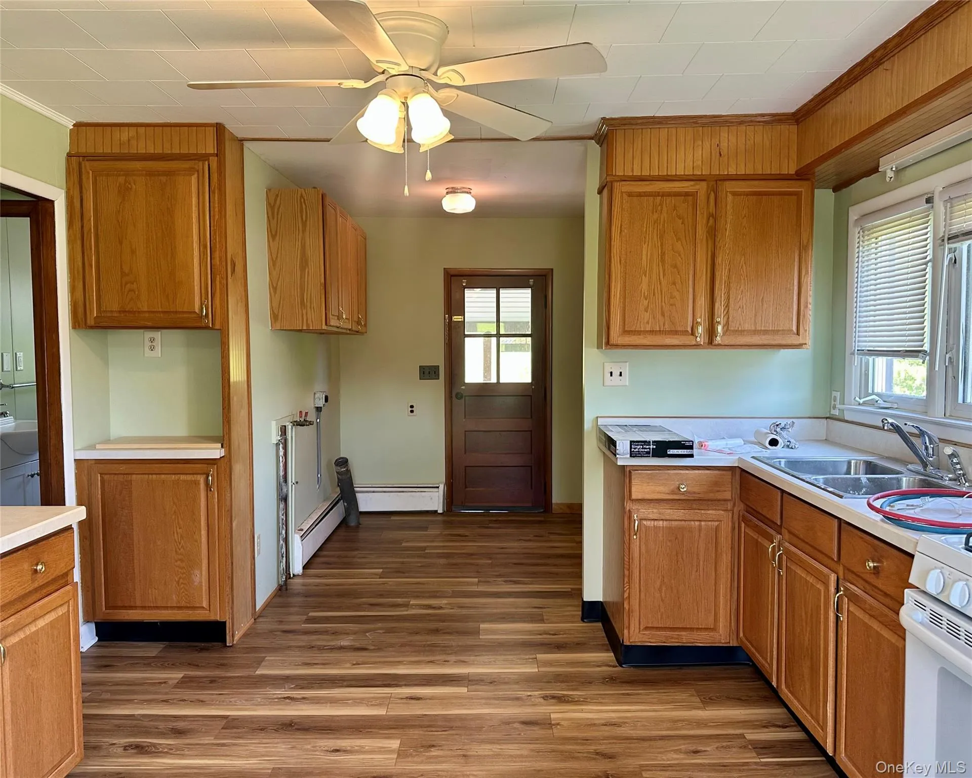 111 Round Hill Road, Warwick (town), NY, 2 Bedrooms Bedrooms, 4 Rooms Rooms,1 BathroomBathrooms,Residential Lease,For Rent,Round Hill,0,935740 111 Round Hill Road, Warwick (town), NY, 2 Bedrooms Bedrooms, 4 Rooms Rooms,1 BathroomBathrooms,Residential Lease,For Rent,Round Hill,0,935740
