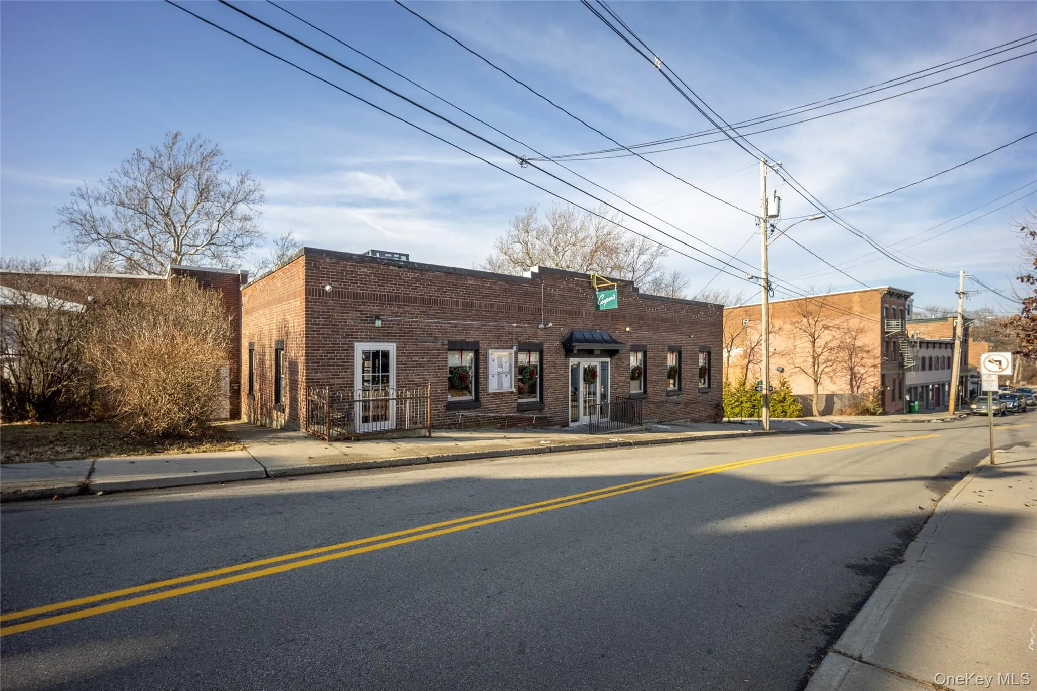 Coopers Restaurant up the street Coopers Restaurant up the street