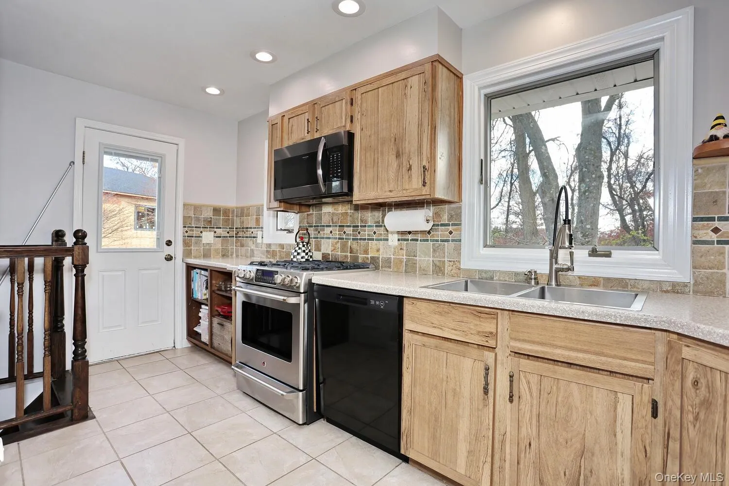 19 Augur Road, Ramapo, NY, 3 Bedrooms Bedrooms, 8 Rooms Rooms,2 BathroomsBathrooms,Residential,For Rent,Augur,0,935786 19 Augur Road, Ramapo, NY, 3 Bedrooms Bedrooms, 8 Rooms Rooms,2 BathroomsBathrooms,Residential,For Rent,Augur,0,935786