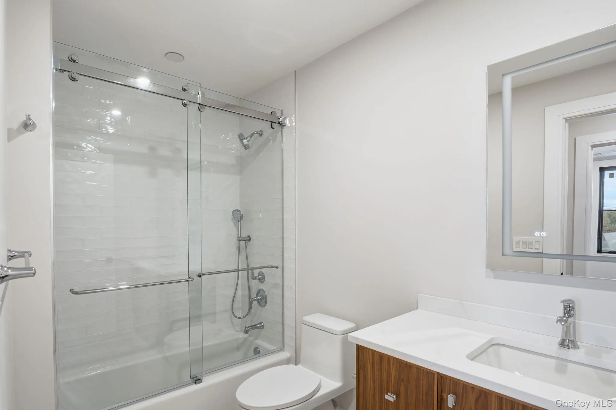 34 Clinton Avenue, Greenburgh, NY, 2 Bedrooms Bedrooms, 5 Rooms Rooms,2 BathroomsBathrooms,Residential Lease,Idx,Clinton,0,935846 34 Clinton Avenue, Greenburgh, NY, 2 Bedrooms Bedrooms, 5 Rooms Rooms,2 BathroomsBathrooms,Residential Lease,Idx,Clinton,0,935846