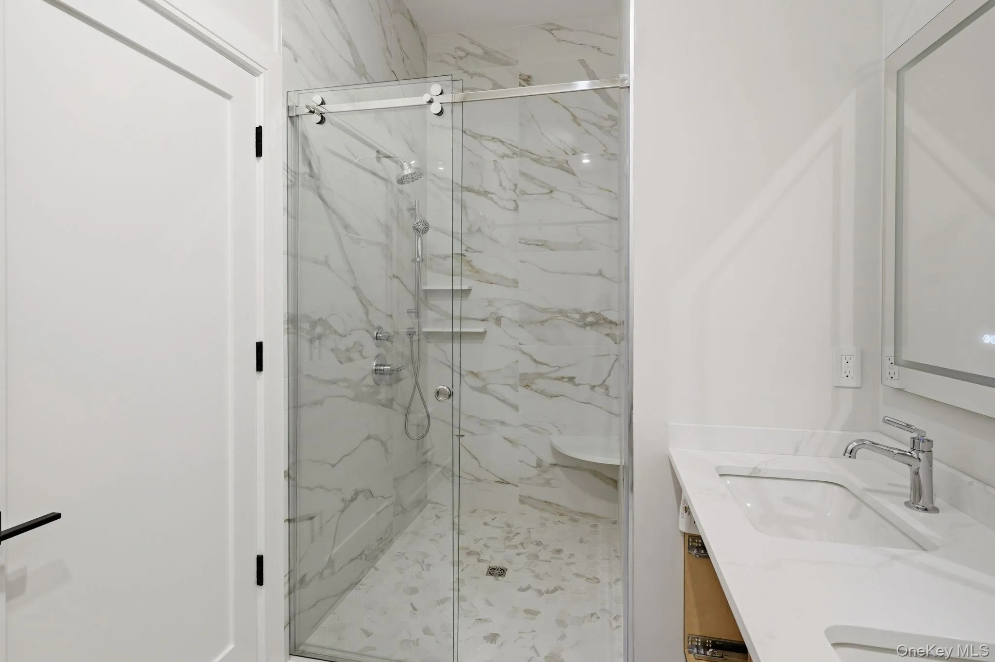 34 Clinton Avenue, Greenburgh, NY, 2 Bedrooms Bedrooms, 5 Rooms Rooms,2 BathroomsBathrooms,Residential Lease,Idx,Clinton,0,935863 34 Clinton Avenue, Greenburgh, NY, 2 Bedrooms Bedrooms, 5 Rooms Rooms,2 BathroomsBathrooms,Residential Lease,Idx,Clinton,0,935863