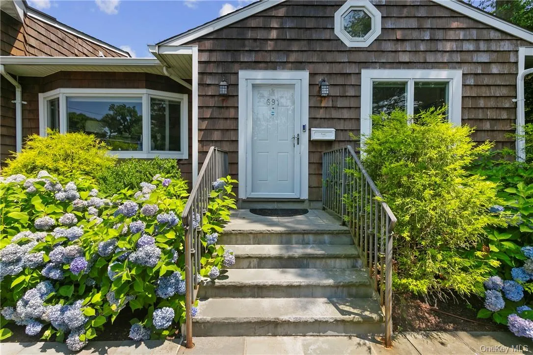 Welcome to 691 Wilmot, your new home in the Scarsdale P.O.! Welcome to 691 Wilmot, your new home in the Scarsdale P.O.!