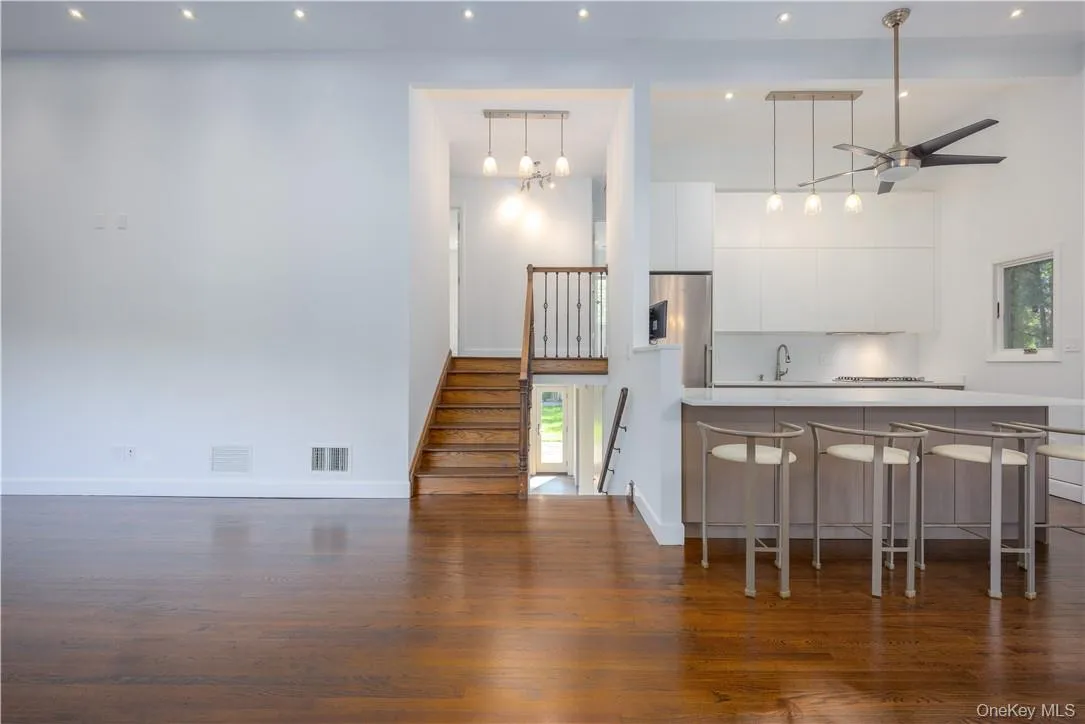 691 Wilmot Road, New Rochelle, NY, 5 Bedrooms Bedrooms, 14 Rooms Rooms,5 BathroomsBathrooms,Residential Lease,Idx,Wilmot,0,935893 691 Wilmot Road, New Rochelle, NY, 5 Bedrooms Bedrooms, 14 Rooms Rooms,5 BathroomsBathrooms,Residential Lease,Idx,Wilmot,0,935893