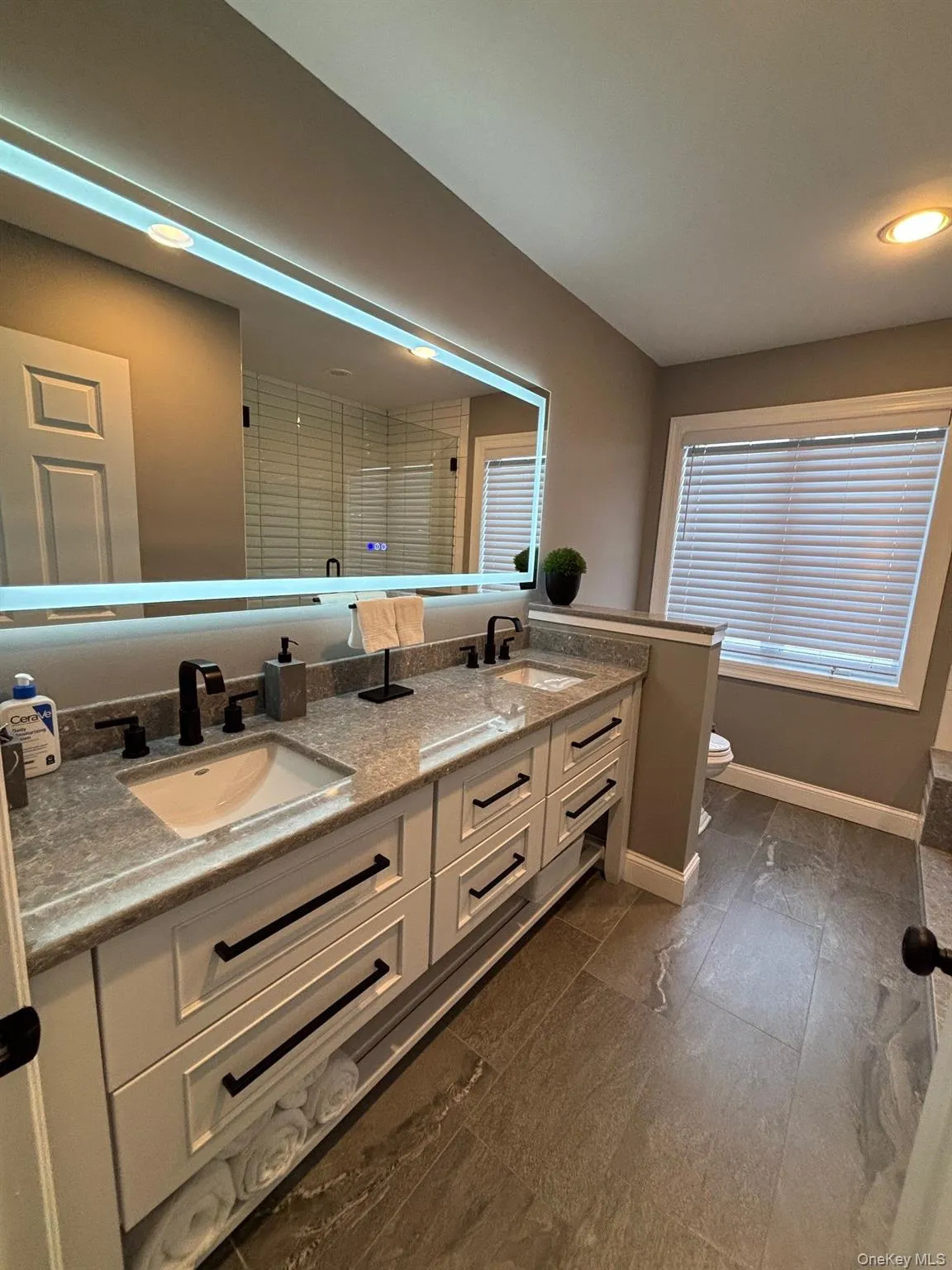 939 Dune Road, Southampton, NY, 4 Bedrooms Bedrooms, 7 Rooms Rooms,4 BathroomsBathrooms,Residential Lease,For Rent,Dune,0,935897 939 Dune Road, Southampton, NY, 4 Bedrooms Bedrooms, 7 Rooms Rooms,4 BathroomsBathrooms,Residential Lease,For Rent,Dune,0,935897