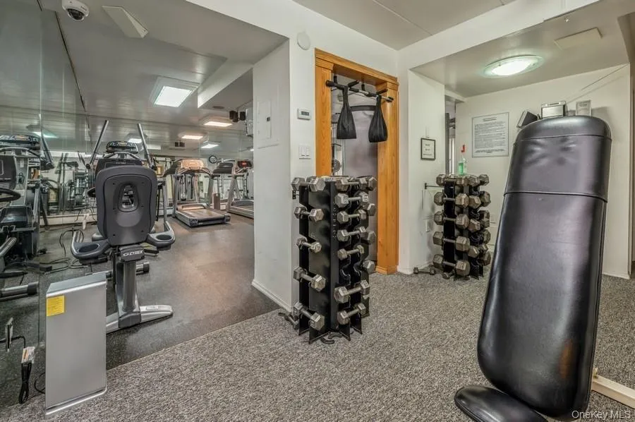 372 Central Park Avenue, Greenburgh, NY, 2 Bedrooms Bedrooms, 5 Rooms Rooms,2 BathroomsBathrooms,Residential Lease,Idx,Central Park,0,936013 372 Central Park Avenue, Greenburgh, NY, 2 Bedrooms Bedrooms, 5 Rooms Rooms,2 BathroomsBathrooms,Residential Lease,Idx,Central Park,0,936013