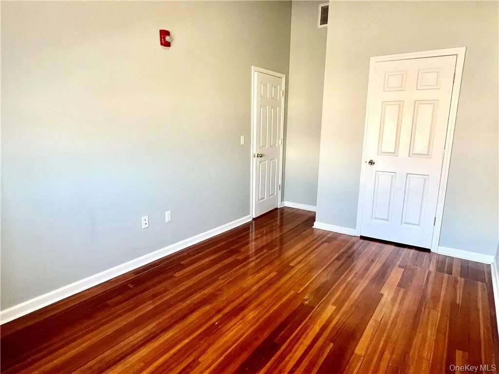 4 Main Street, Middletown, NY, 3 Bedrooms Bedrooms, 7 Rooms Rooms,1 BathroomBathrooms,Residential Lease,Idx,Main,0,936036 4 Main Street, Middletown, NY, 3 Bedrooms Bedrooms, 7 Rooms Rooms,1 BathroomBathrooms,Residential Lease,Idx,Main,0,936036