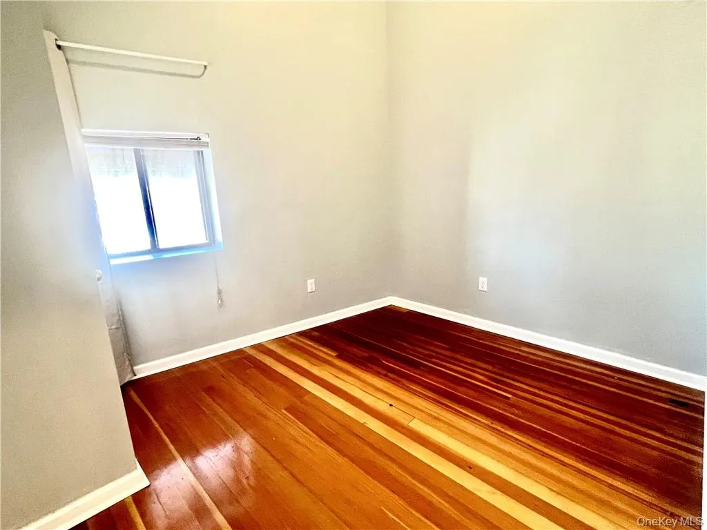 4 Main Street, Middletown, NY, 3 Bedrooms Bedrooms, 7 Rooms Rooms,1 BathroomBathrooms,Residential Lease,Idx,Main,0,936036 4 Main Street, Middletown, NY, 3 Bedrooms Bedrooms, 7 Rooms Rooms,1 BathroomBathrooms,Residential Lease,Idx,Main,0,936036