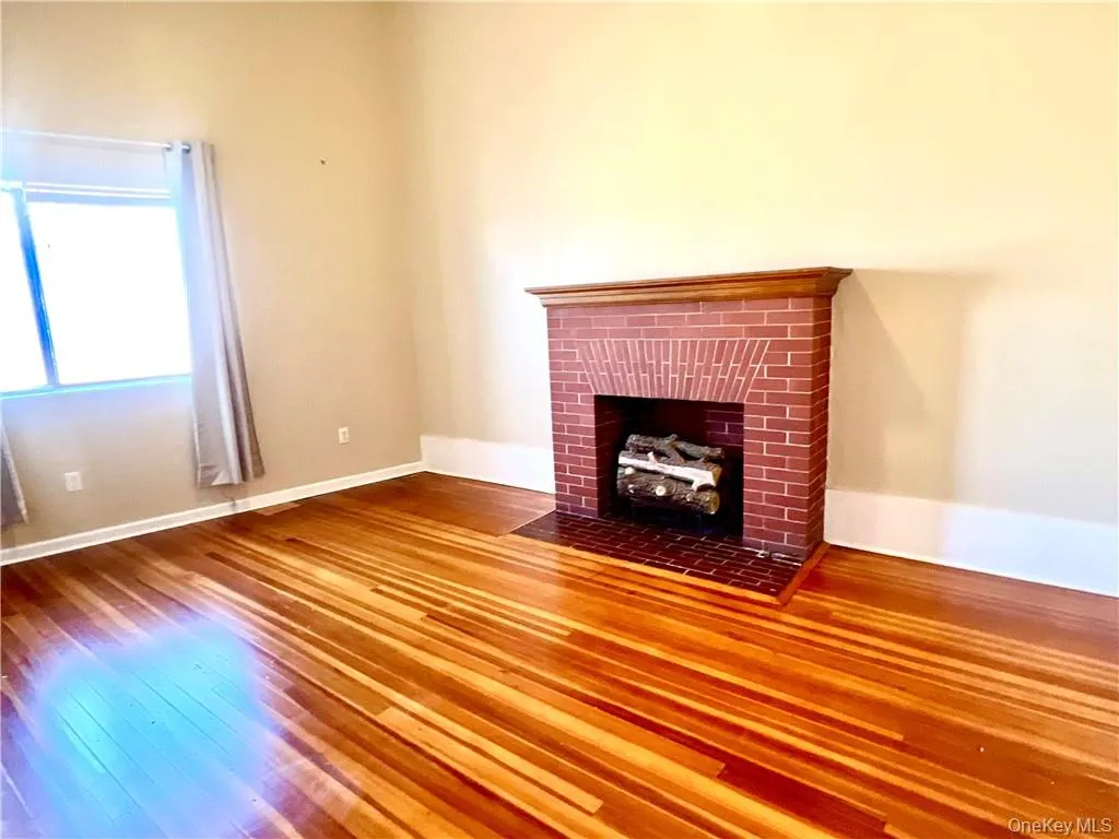 4 Main Street, Middletown, NY, 3 Bedrooms Bedrooms, 7 Rooms Rooms,1 BathroomBathrooms,Residential Lease,Idx,Main,0,936036 4 Main Street, Middletown, NY, 3 Bedrooms Bedrooms, 7 Rooms Rooms,1 BathroomBathrooms,Residential Lease,Idx,Main,0,936036