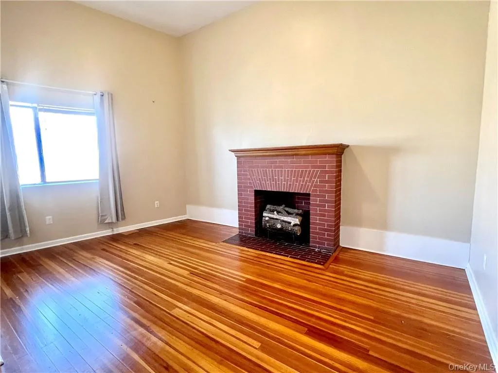 4 Main Street, Middletown, NY, 3 Bedrooms Bedrooms, 7 Rooms Rooms,1 BathroomBathrooms,Residential Lease,Idx,Main,0,936036 4 Main Street, Middletown, NY, 3 Bedrooms Bedrooms, 7 Rooms Rooms,1 BathroomBathrooms,Residential Lease,Idx,Main,0,936036