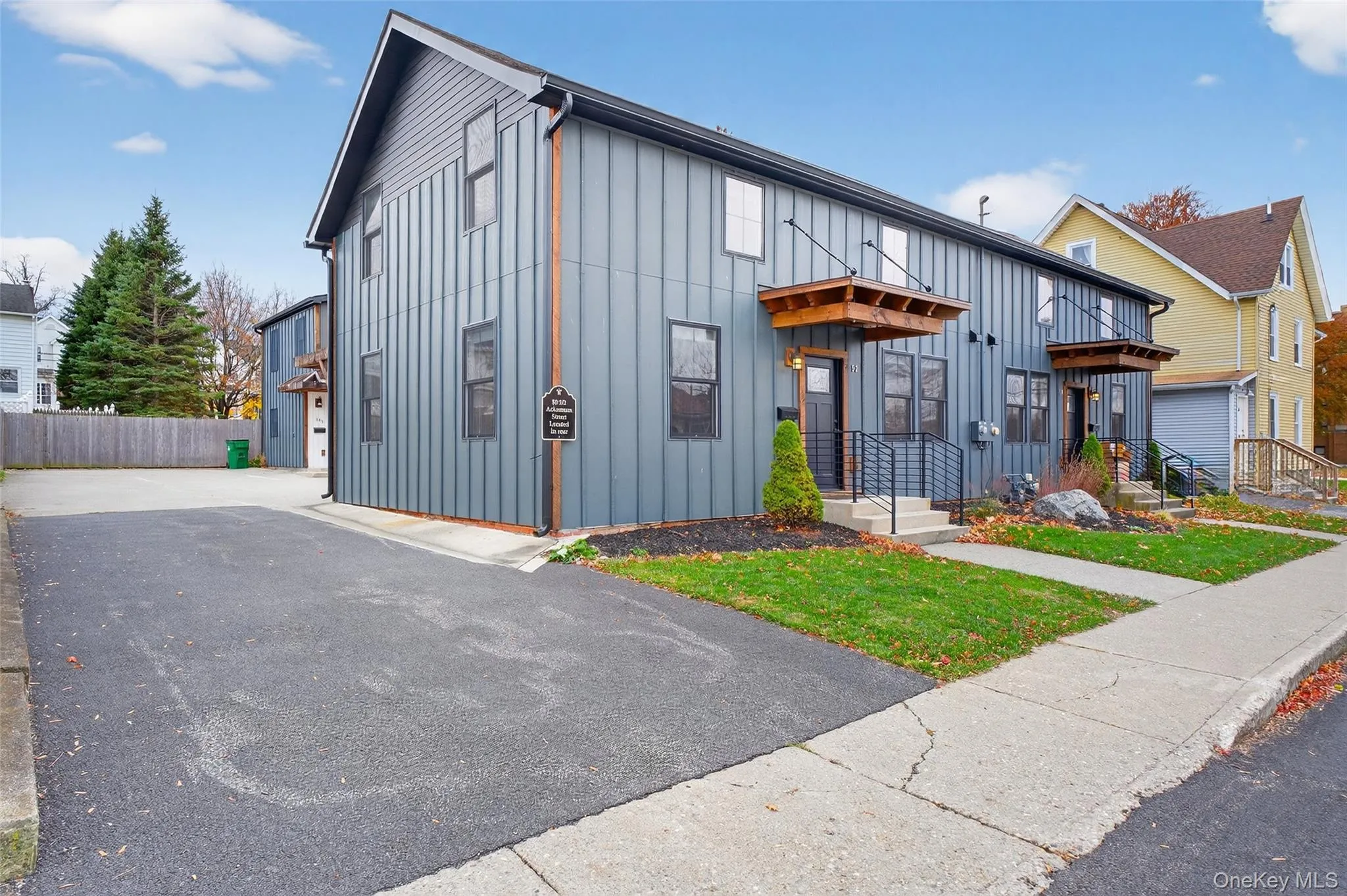 View of front facade and off street parking View of front facade and off street parking