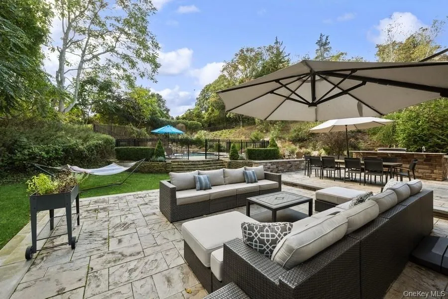 39 Smugglers Path, Riverhead, NY, 3 Bedrooms Bedrooms, 11 Rooms Rooms,4 BathroomsBathrooms,Residential Lease,Idx,Smugglers,0,936067 39 Smugglers Path, Riverhead, NY, 3 Bedrooms Bedrooms, 11 Rooms Rooms,4 BathroomsBathrooms,Residential Lease,Idx,Smugglers,0,936067