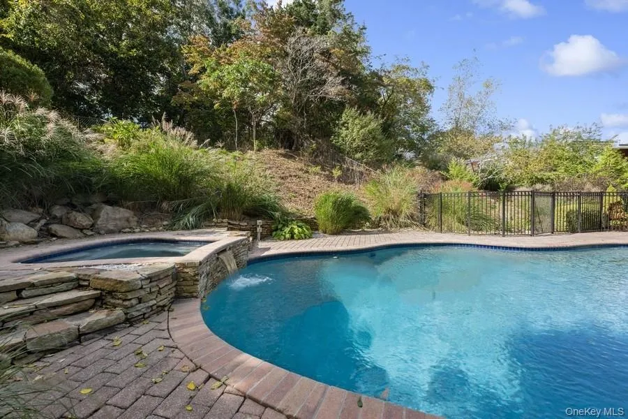 39 Smugglers Path, Riverhead, NY, 3 Bedrooms Bedrooms, 11 Rooms Rooms,4 BathroomsBathrooms,Residential Lease,Idx,Smugglers,0,936067 39 Smugglers Path, Riverhead, NY, 3 Bedrooms Bedrooms, 11 Rooms Rooms,4 BathroomsBathrooms,Residential Lease,Idx,Smugglers,0,936067