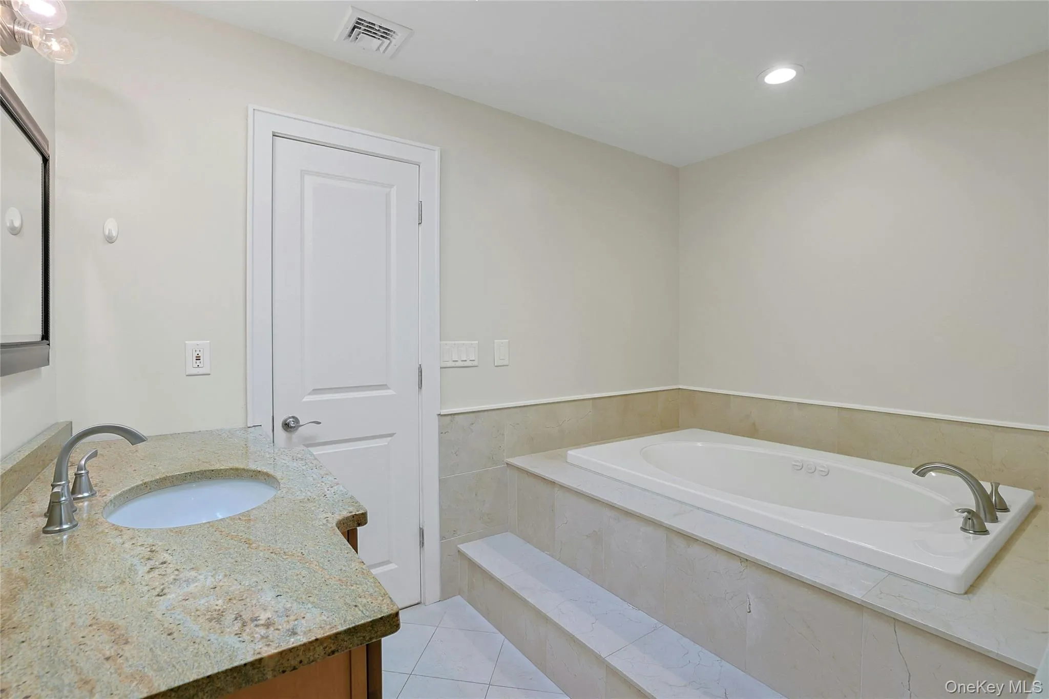 300 Clausland Mountain Road, Orangetown, NY, 2 Bedrooms Bedrooms, 7 Rooms Rooms,3 BathroomsBathrooms,Residential Lease,Idx,Clausland Mountain,0,936246 300 Clausland Mountain Road, Orangetown, NY, 2 Bedrooms Bedrooms, 7 Rooms Rooms,3 BathroomsBathrooms,Residential Lease,Idx,Clausland Mountain,0,936246