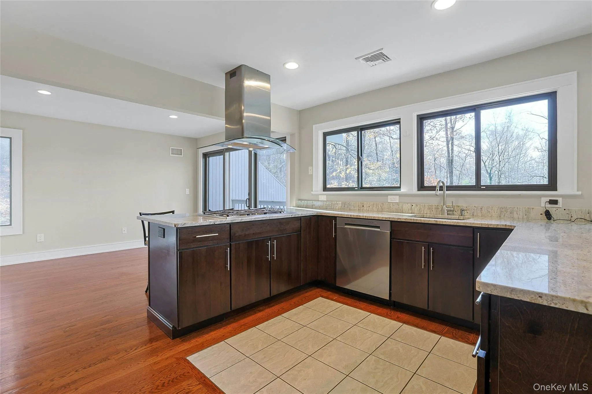 300 Clausland Mountain Road, Orangetown, NY, 2 Bedrooms Bedrooms, 7 Rooms Rooms,3 BathroomsBathrooms,Residential Lease,Idx,Clausland Mountain,0,936246 300 Clausland Mountain Road, Orangetown, NY, 2 Bedrooms Bedrooms, 7 Rooms Rooms,3 BathroomsBathrooms,Residential Lease,Idx,Clausland Mountain,0,936246