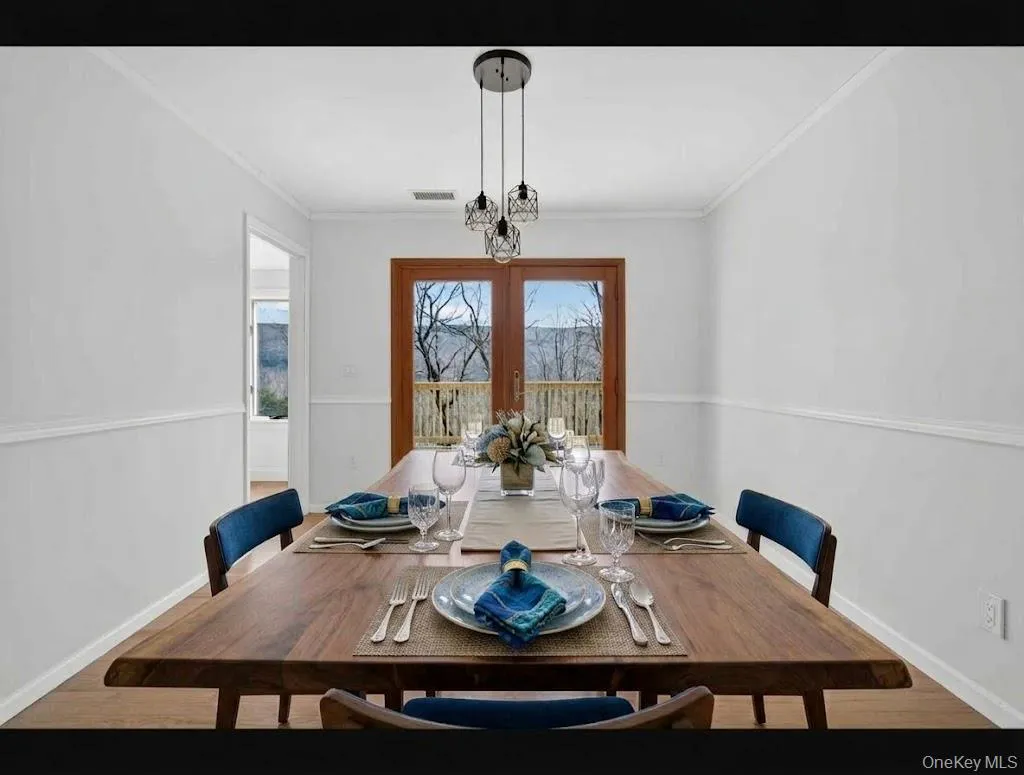 "Picture the Possible" with this AI-created virtual staging "Picture the Possible" with this AI-created virtual staging