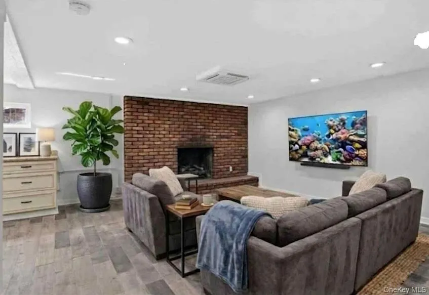 "Picture the Possible" with this AI-created virtual staging "Picture the Possible" with this AI-created virtual staging