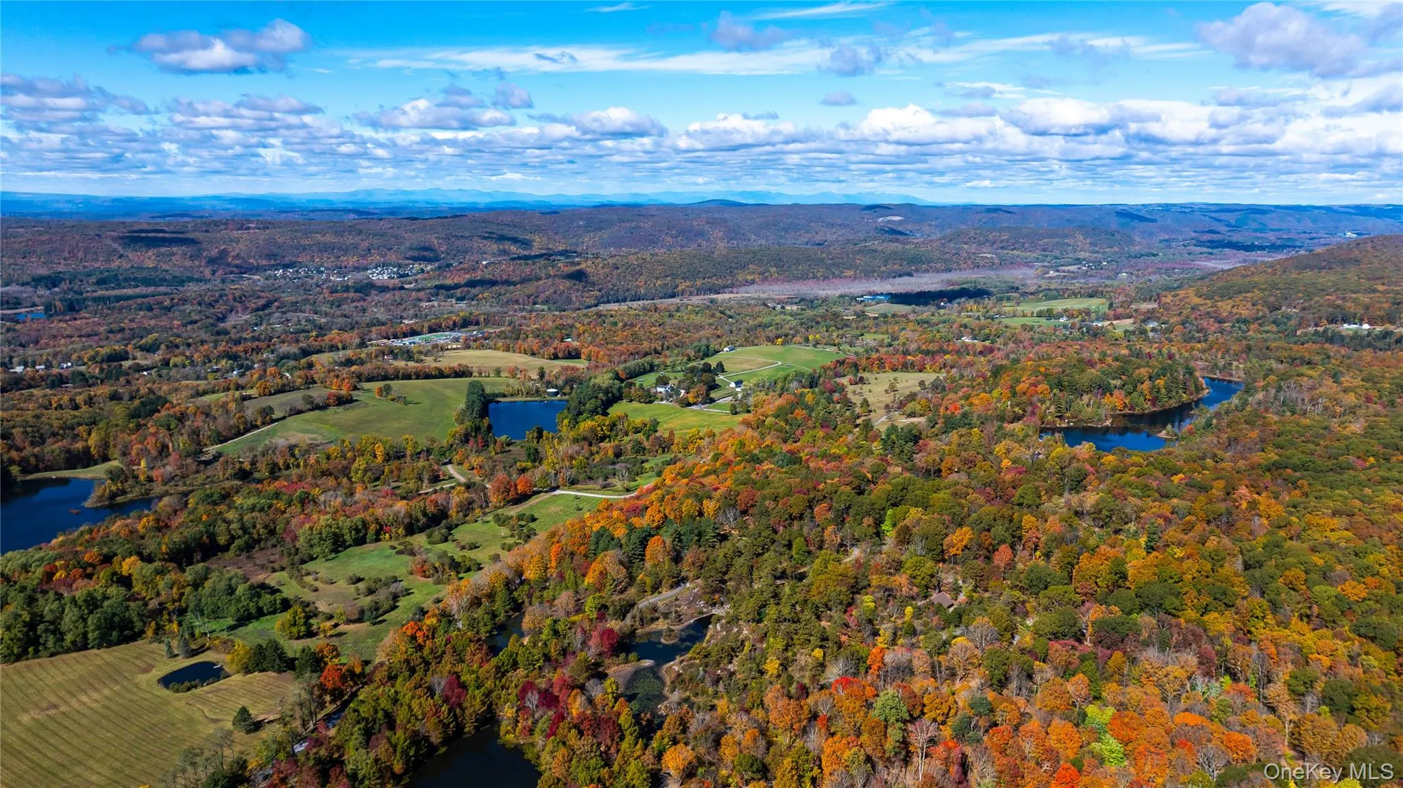 Offered for the first time, this private estate is a secluded sanctuary where luxury and nature exist in perfect harmony. Offered for the first time, this private estate is a secluded sanctuary where luxury and nature exist in perfect harmony.