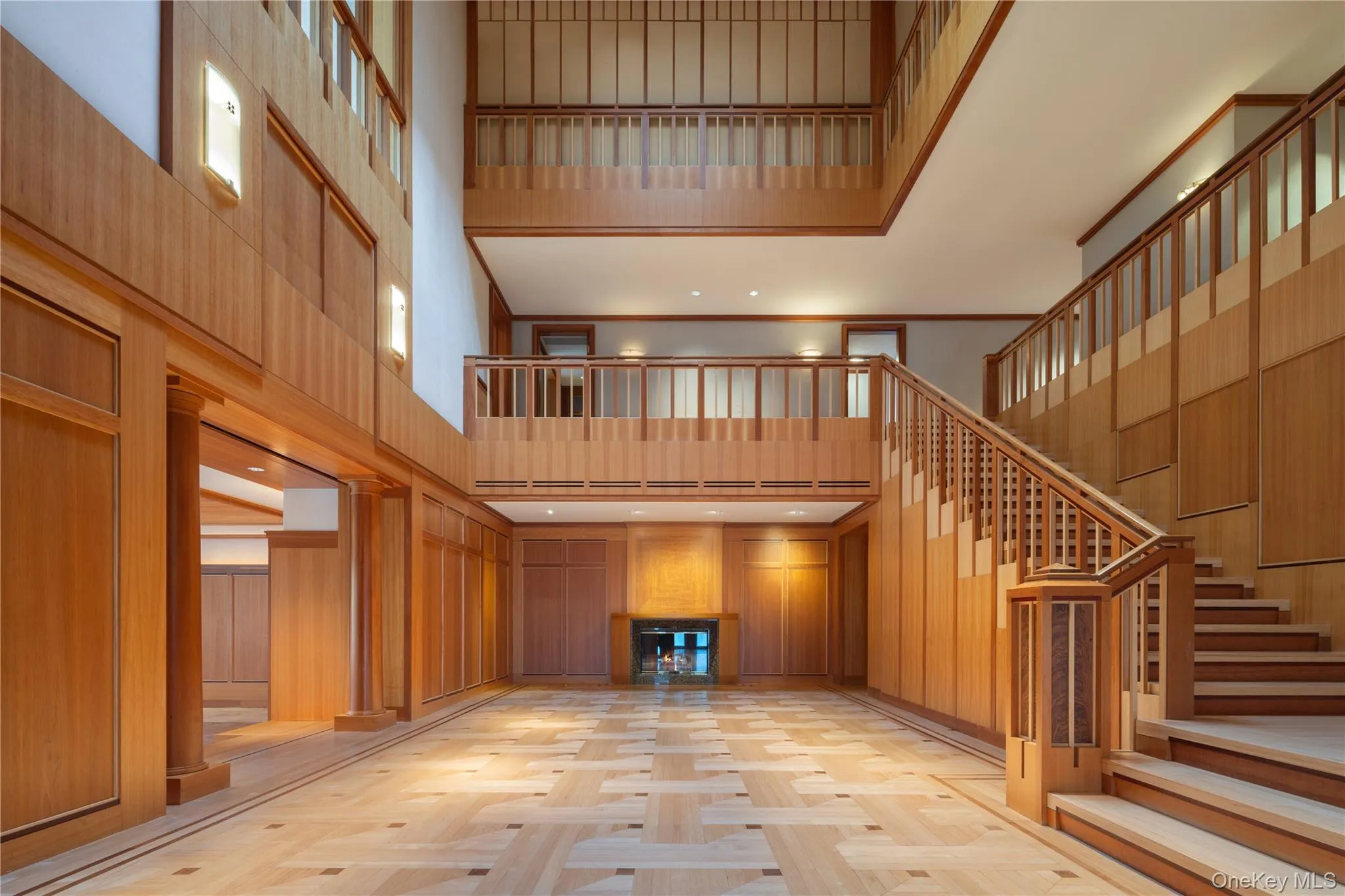 In the North House, dramatic entertaining halls are thoughtfully balanced by intimate rooms, creating a home that is both refined and welcoming. In the North House, dramatic entertaining halls are thoughtfully balanced by intimate rooms, creating a home that is both refined and welcoming.