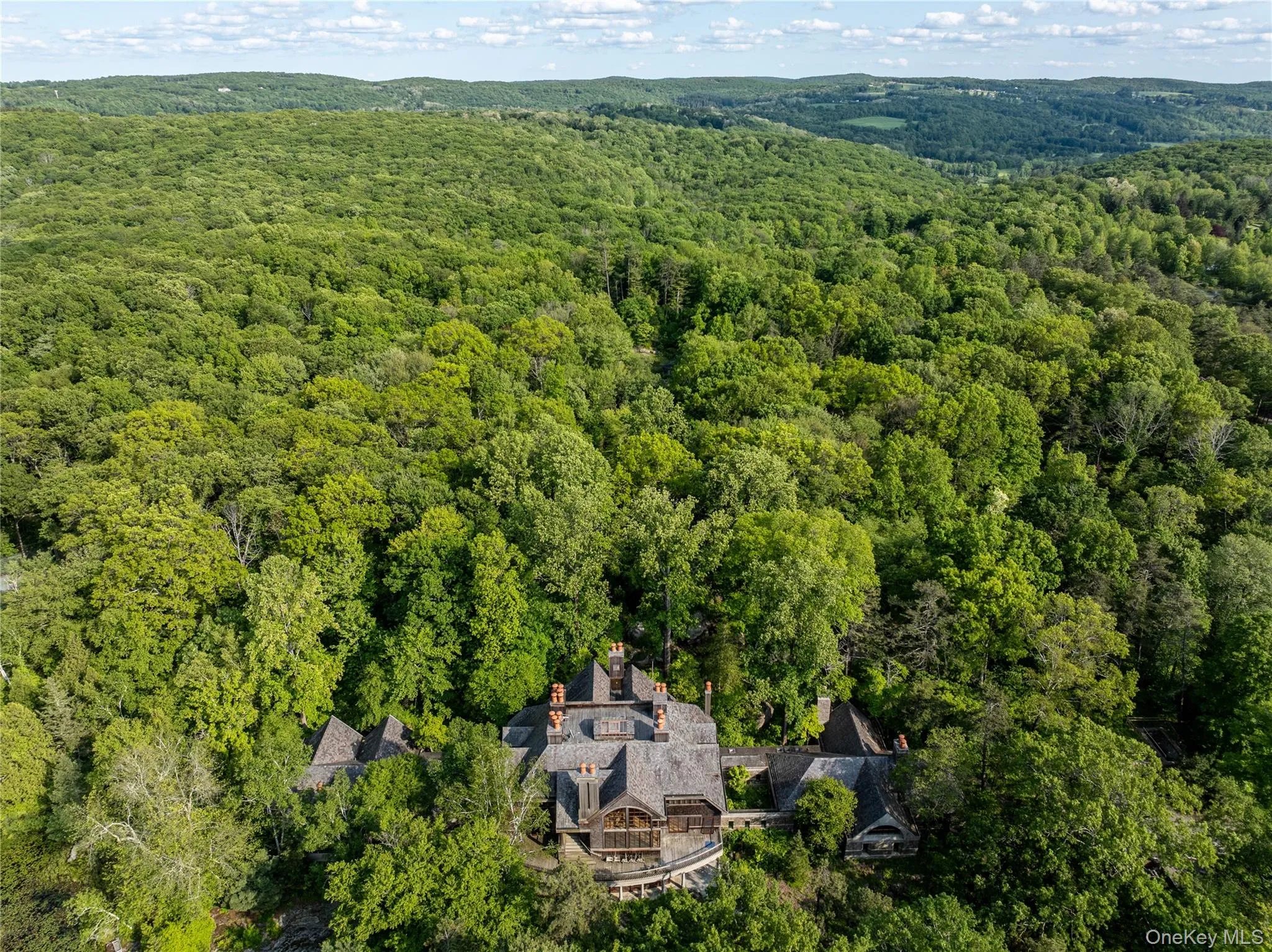 The North House is the crown jewel of the estate-not simply for its extraordinary scale but for the vision and detail woven into each wing, amenity and gathering space. The North House is the crown jewel of the estate-not simply for its extraordinary scale but for the vision and detail woven into each wing, amenity and gathering space.