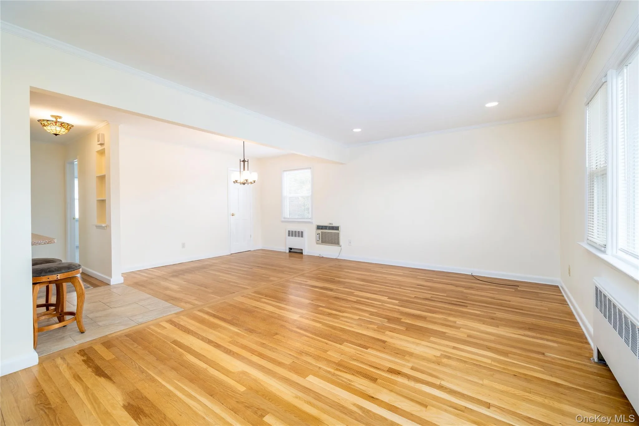 2nd Floor L-shaped LR/DR 2nd Floor L-shaped LR/DR
