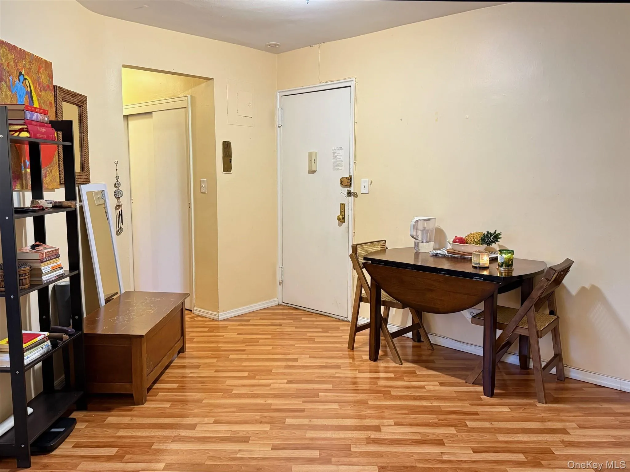 100-25 Queens Boulevard, New York, NY, 1 Bedroom Bedrooms, 4 Rooms Rooms,1 BathroomBathrooms,Residential Sale,For Rent,Queens,0,936331 100-25 Queens Boulevard, New York, NY, 1 Bedroom Bedrooms, 4 Rooms Rooms,1 BathroomBathrooms,Residential Sale,For Rent,Queens,0,936331