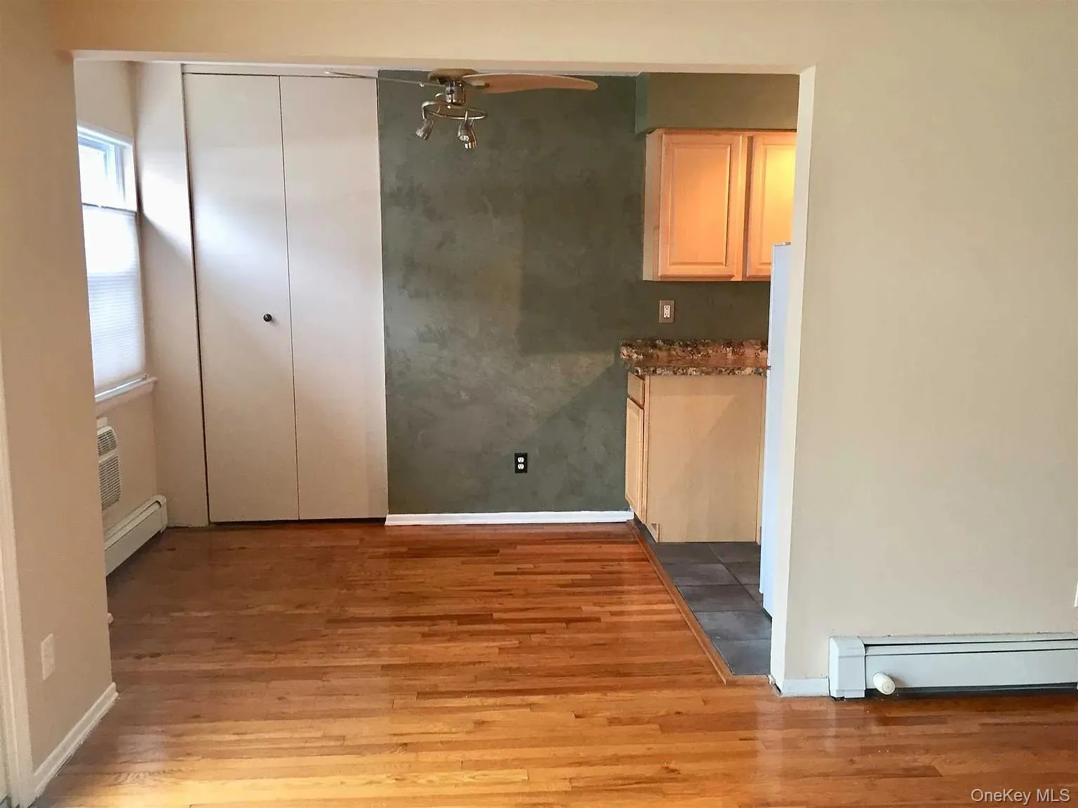 8 Colonial Road, Beacon, NY, 1 Bedroom Bedrooms, 2 Rooms Rooms,1 BathroomBathrooms,Residential Lease,Idx,Colonial,0,936359 8 Colonial Road, Beacon, NY, 1 Bedroom Bedrooms, 2 Rooms Rooms,1 BathroomBathrooms,Residential Lease,Idx,Colonial,0,936359