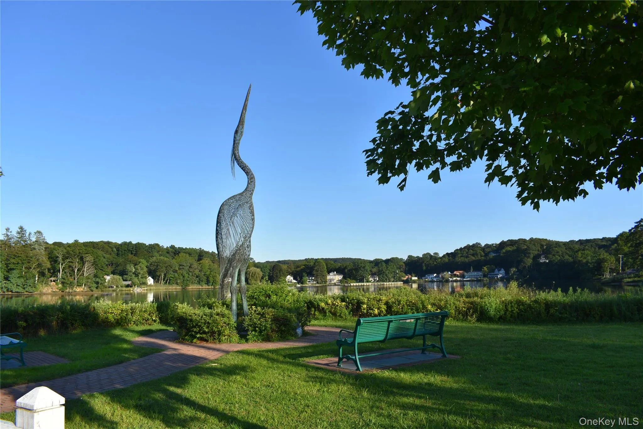 Famous Heron Park Famous Heron Park