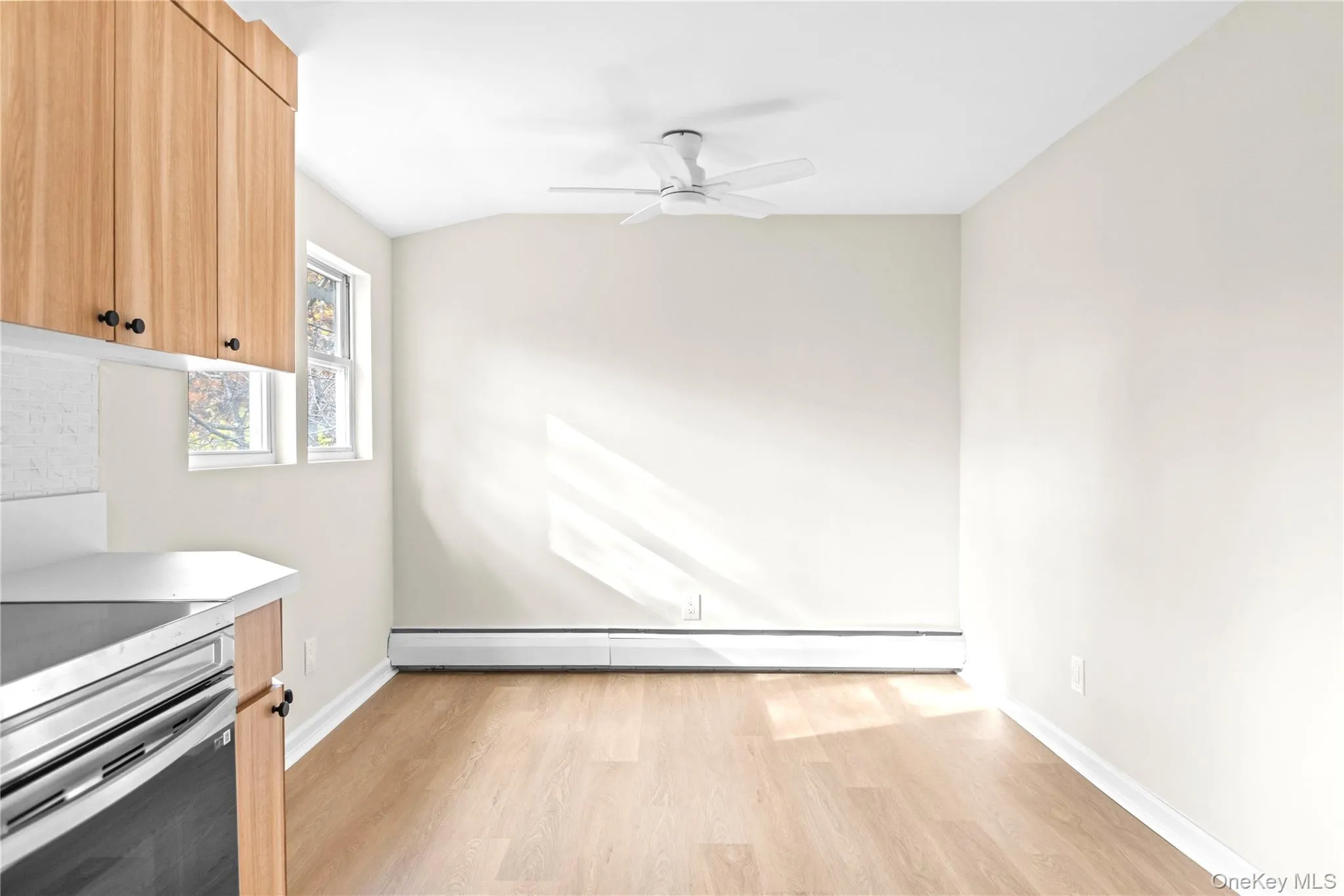 246 Atlantic Place, Islip, NY, 3 Bedrooms Bedrooms, 11 Rooms Rooms,2 BathroomsBathrooms,Residential Lease,Idx,Atlantic,0,936419 246 Atlantic Place, Islip, NY, 3 Bedrooms Bedrooms, 11 Rooms Rooms,2 BathroomsBathrooms,Residential Lease,Idx,Atlantic,0,936419