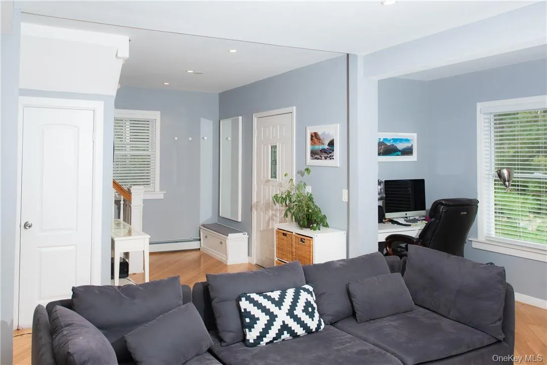 37 Washington Avenue, Greenburgh, NY, 4 Bedrooms Bedrooms, 8 Rooms Rooms,2 BathroomsBathrooms,Residential Lease,Idx,Washington,0,936445 37 Washington Avenue, Greenburgh, NY, 4 Bedrooms Bedrooms, 8 Rooms Rooms,2 BathroomsBathrooms,Residential Lease,Idx,Washington,0,936445