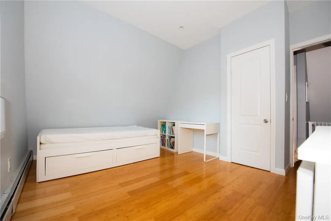 37 Washington Avenue, Greenburgh, NY, 4 Bedrooms Bedrooms, 8 Rooms Rooms,2 BathroomsBathrooms,Residential Lease,Idx,Washington,0,936445 37 Washington Avenue, Greenburgh, NY, 4 Bedrooms Bedrooms, 8 Rooms Rooms,2 BathroomsBathrooms,Residential Lease,Idx,Washington,0,936445