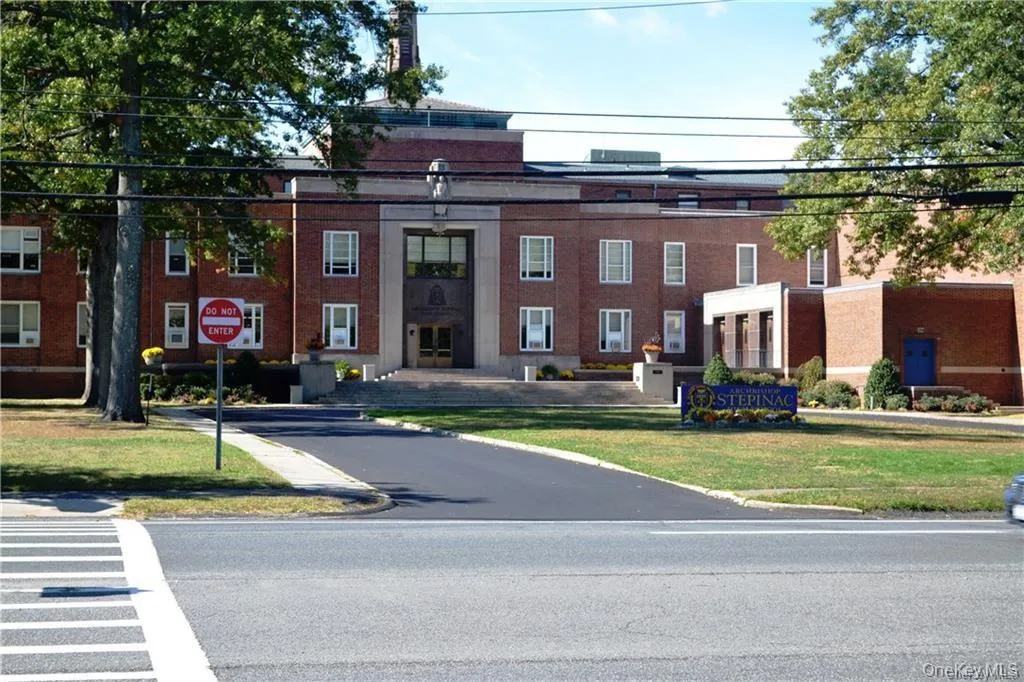 4 Windsor Terrace, White Plains, NY, 1 Bedroom Bedrooms, 4 Rooms Rooms,1 BathroomBathrooms,Residential Lease,Idx,Windsor,0,936462 4 Windsor Terrace, White Plains, NY, 1 Bedroom Bedrooms, 4 Rooms Rooms,1 BathroomBathrooms,Residential Lease,Idx,Windsor,0,936462