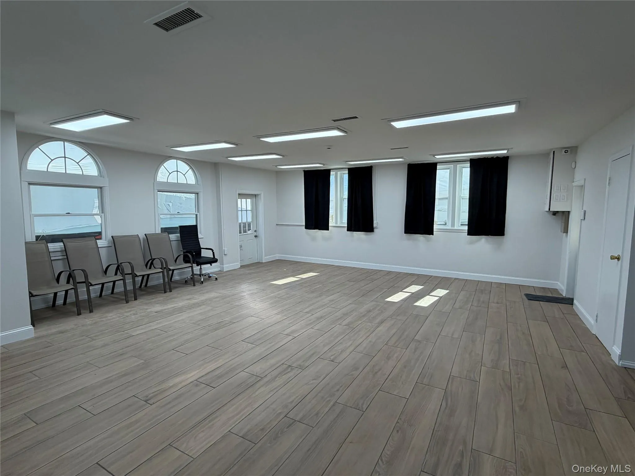 37 Bransford Street, Brookhaven, NY, ,Commercial Lease,For Rent,Bransford,0,936515 37 Bransford Street, Brookhaven, NY, ,Commercial Lease,For Rent,Bransford,0,936515