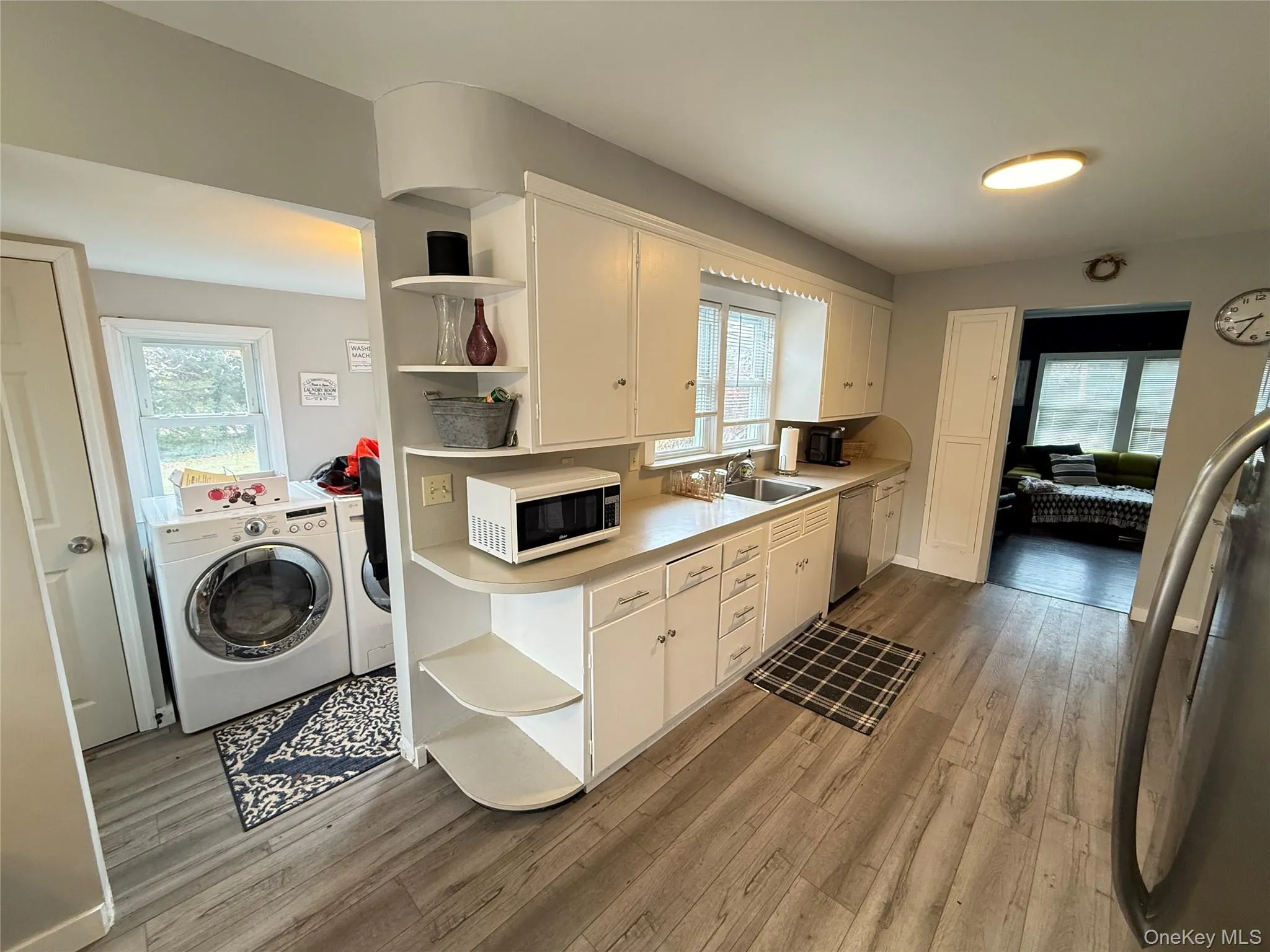 35750 Main Road, Southold, NY, 3 Bedrooms Bedrooms, ,1 BathroomBathrooms,Residential Lease,Idx,Main,0,936651 35750 Main Road, Southold, NY, 3 Bedrooms Bedrooms, ,1 BathroomBathrooms,Residential Lease,Idx,Main,0,936651