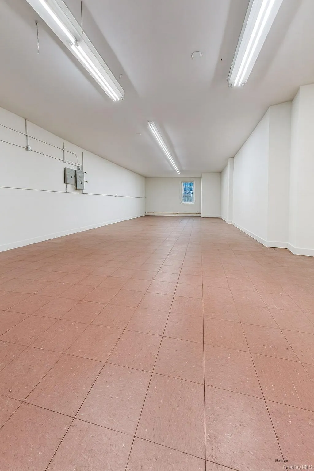 Empty room featuring baseboards Empty room featuring baseboards