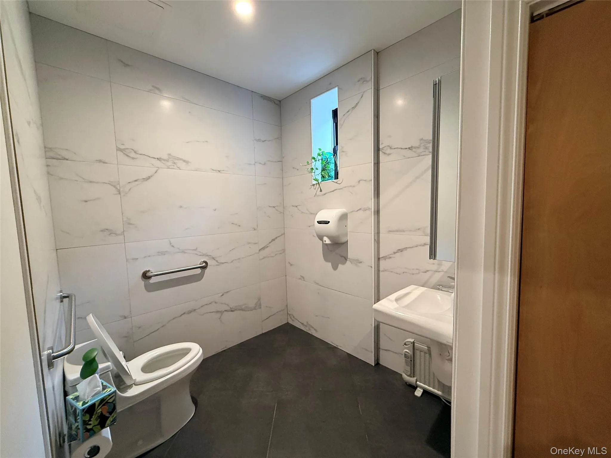 ADA Compliant ADA Compliant