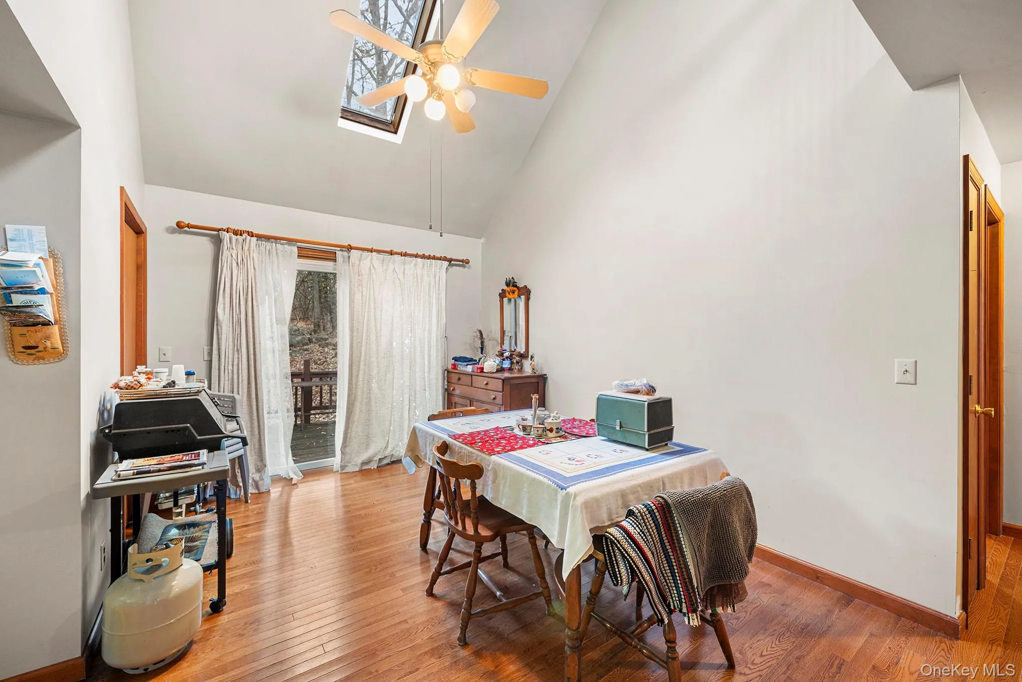 290 Ridge Road, Goshen, NY, 2 Bedrooms Bedrooms, 8 Rooms Rooms,2 BathroomsBathrooms,Residential,For Rent,Ridge,0,936792 290 Ridge Road, Goshen, NY, 2 Bedrooms Bedrooms, 8 Rooms Rooms,2 BathroomsBathrooms,Residential,For Rent,Ridge,0,936792
