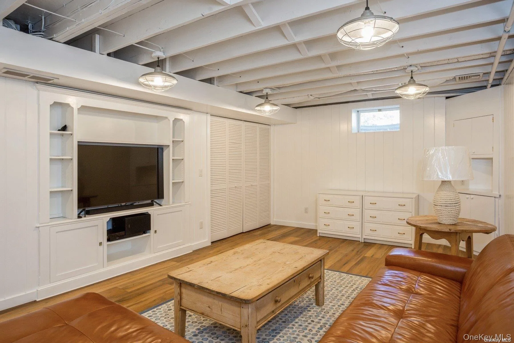 70 Jagger Lane, Southampton, NY, 3 Bedrooms Bedrooms, 10 Rooms Rooms,2 BathroomsBathrooms,Residential Lease,Idx,Jagger,0,936832 70 Jagger Lane, Southampton, NY, 3 Bedrooms Bedrooms, 10 Rooms Rooms,2 BathroomsBathrooms,Residential Lease,Idx,Jagger,0,936832