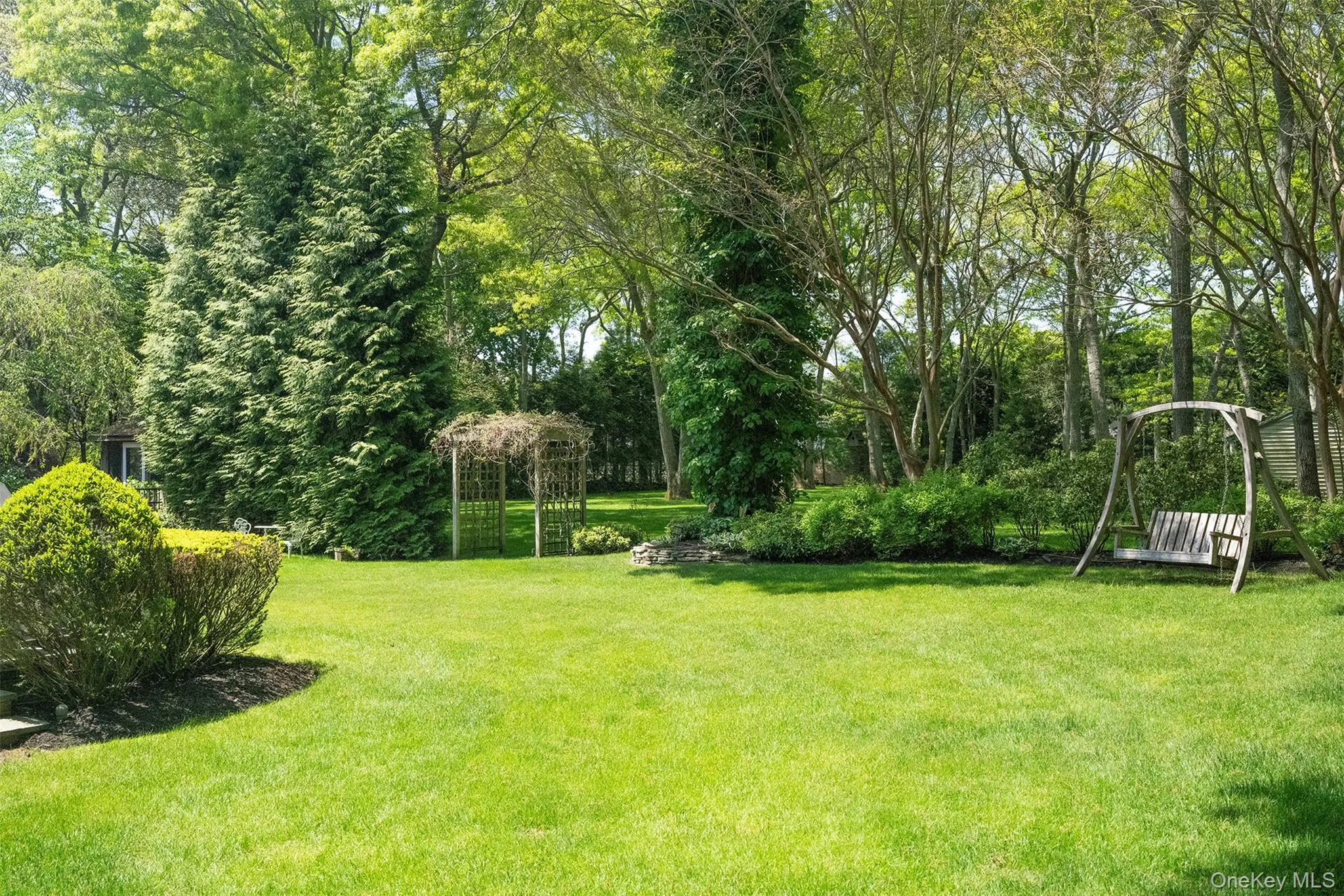 Enclosed back yard with mature landscape privacy Enclosed back yard with mature landscape privacy