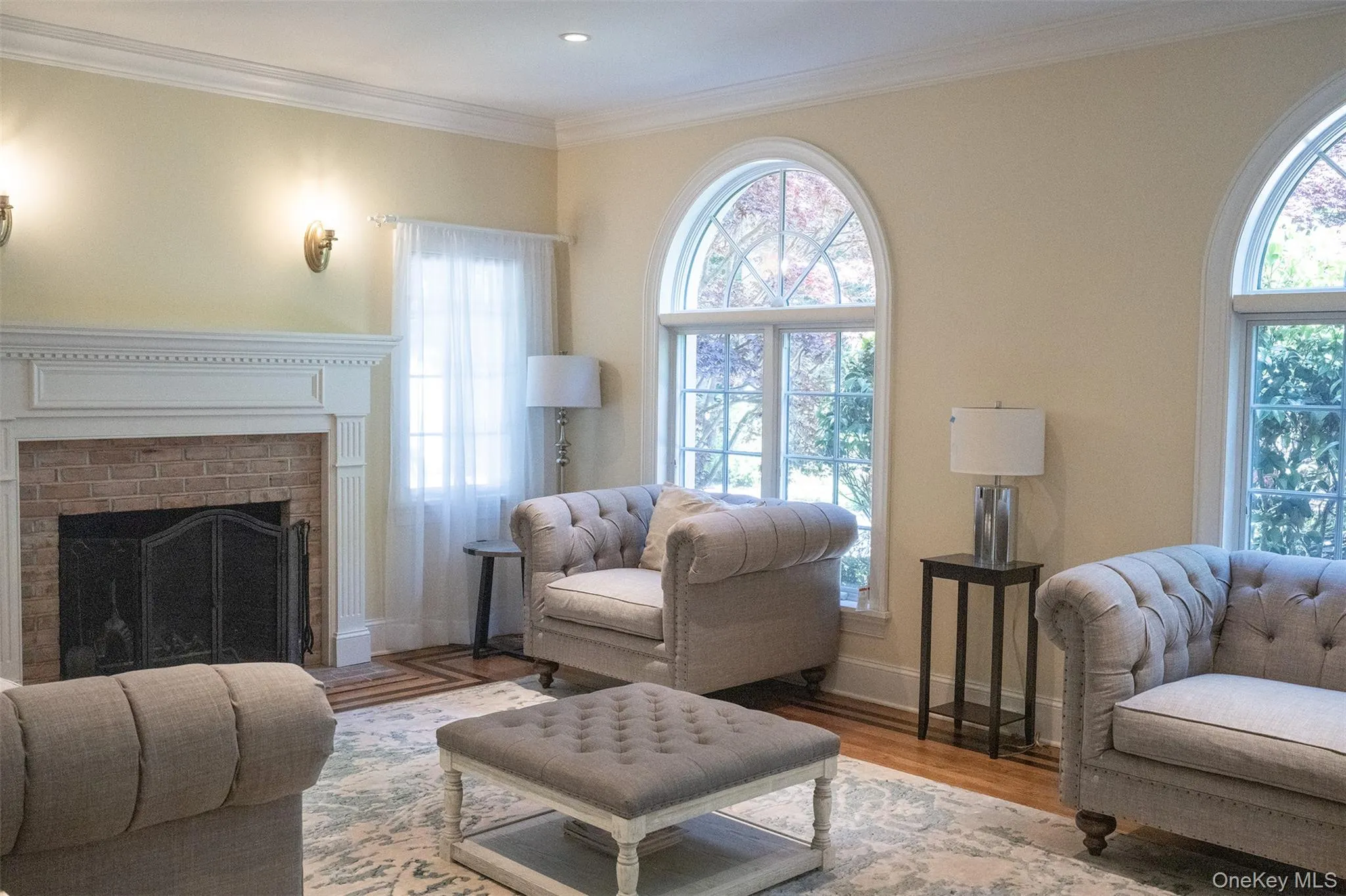 10 Emerson Court, Southampton, NY, 5 Bedrooms Bedrooms, 16 Rooms Rooms,5 BathroomsBathrooms,Residential,For Rent,Emerson,0,936846 10 Emerson Court, Southampton, NY, 5 Bedrooms Bedrooms, 16 Rooms Rooms,5 BathroomsBathrooms,Residential,For Rent,Emerson,0,936846