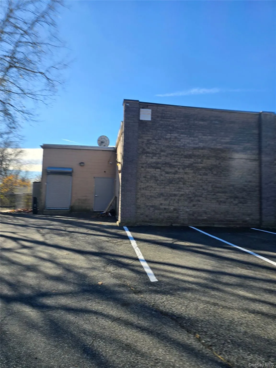 Bay door back door entry Bay door back door entry