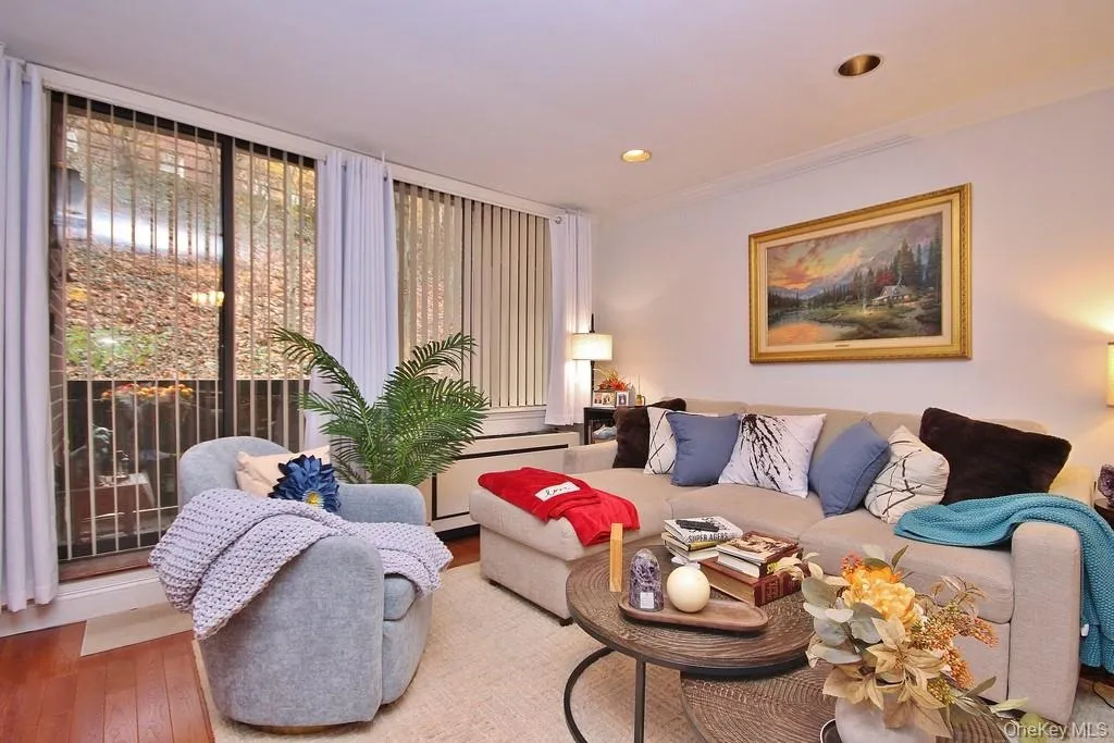 1374 Midland Avenue, Yonkers, NY, 1 Bedroom Bedrooms, 3 Rooms Rooms,1 BathroomBathrooms,Residential Lease,Idx,Midland,0,936929 1374 Midland Avenue, Yonkers, NY, 1 Bedroom Bedrooms, 3 Rooms Rooms,1 BathroomBathrooms,Residential Lease,Idx,Midland,0,936929