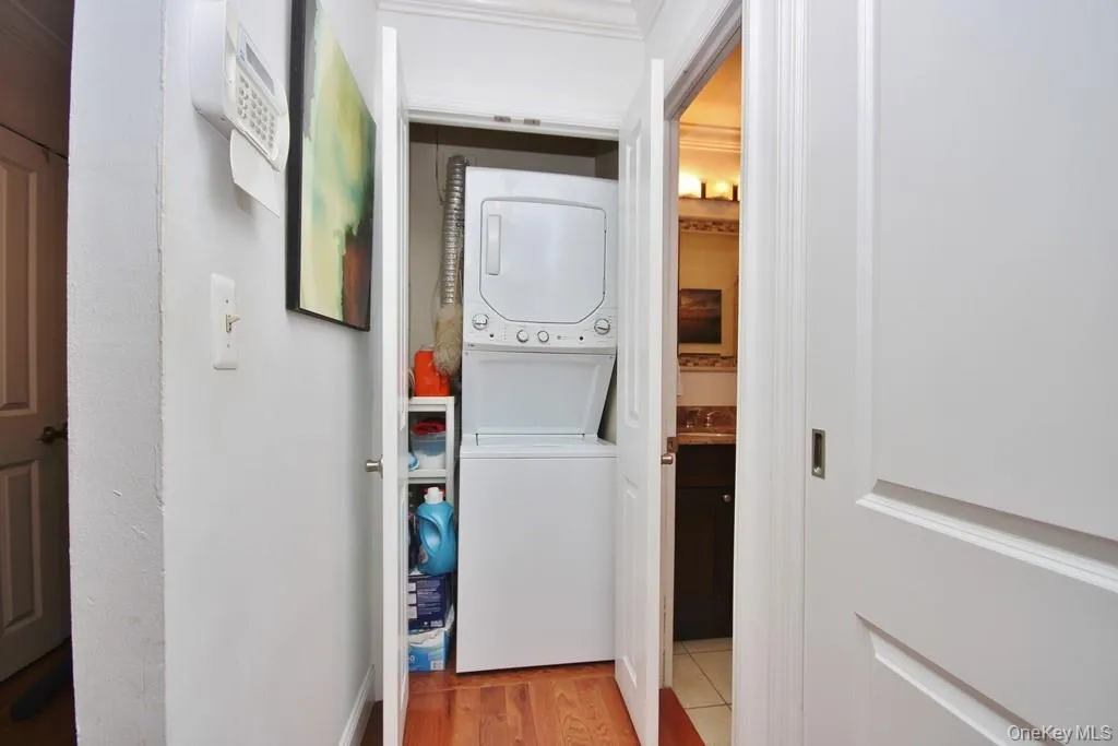 1374 Midland Avenue, Yonkers, NY, 1 Bedroom Bedrooms, 3 Rooms Rooms,1 BathroomBathrooms,Residential Lease,Idx,Midland,0,936929 1374 Midland Avenue, Yonkers, NY, 1 Bedroom Bedrooms, 3 Rooms Rooms,1 BathroomBathrooms,Residential Lease,Idx,Midland,0,936929