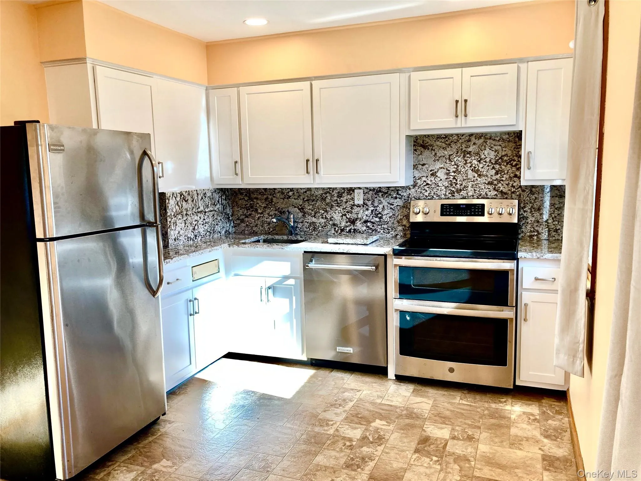 12 Soundview Avenue, Oyster Bay, NY, 3 Bedrooms Bedrooms, 5 Rooms Rooms,2 BathroomsBathrooms,Residential Lease,Idx,Soundview,0,936968 12 Soundview Avenue, Oyster Bay, NY, 3 Bedrooms Bedrooms, 5 Rooms Rooms,2 BathroomsBathrooms,Residential Lease,Idx,Soundview,0,936968