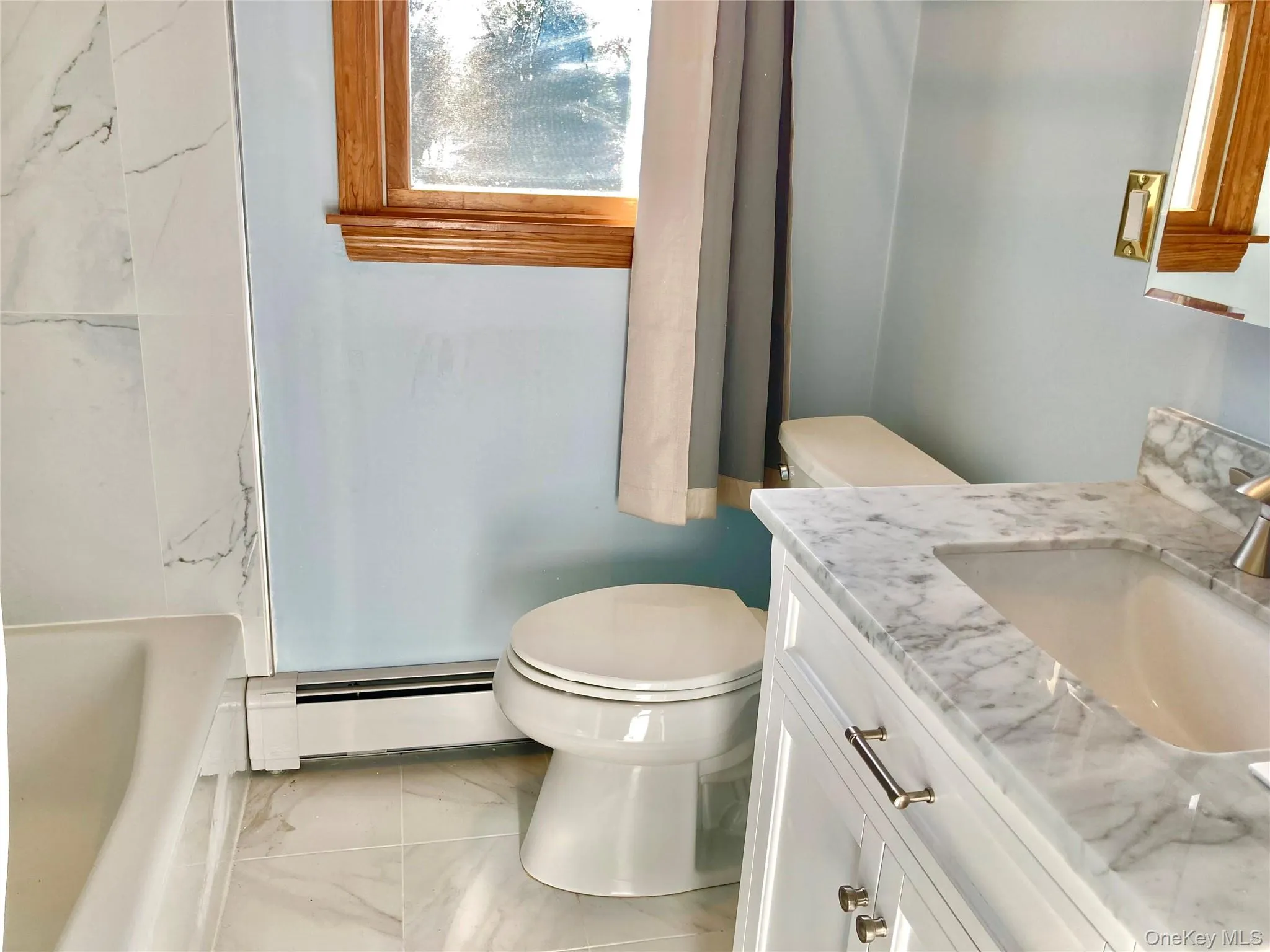 Bathroom #1 with bathtub/shower Bathroom #1 with bathtub/shower