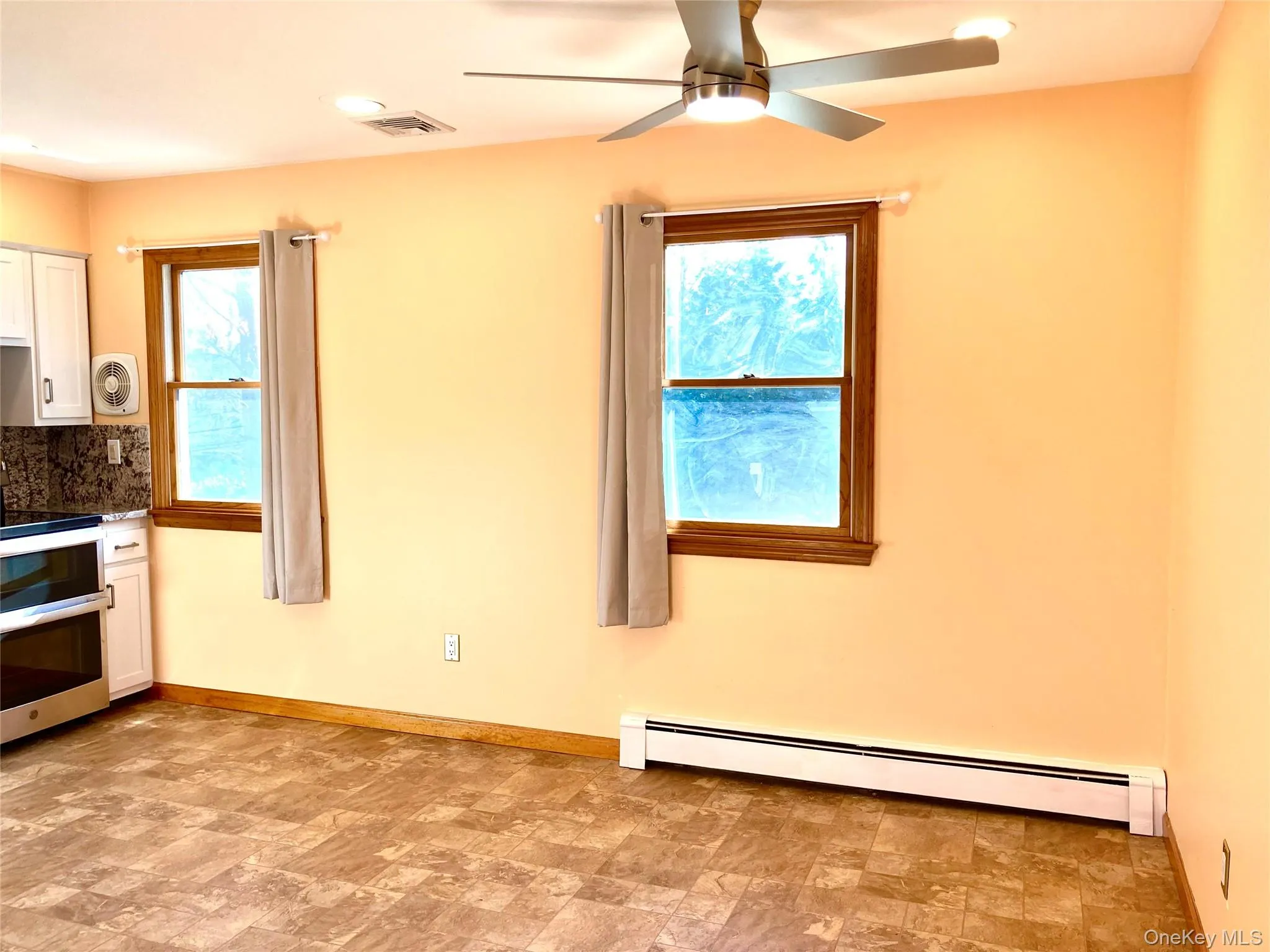 12 Soundview Avenue, Oyster Bay, NY, 3 Bedrooms Bedrooms, 5 Rooms Rooms,2 BathroomsBathrooms,Residential Lease,Idx,Soundview,0,936968 12 Soundview Avenue, Oyster Bay, NY, 3 Bedrooms Bedrooms, 5 Rooms Rooms,2 BathroomsBathrooms,Residential Lease,Idx,Soundview,0,936968
