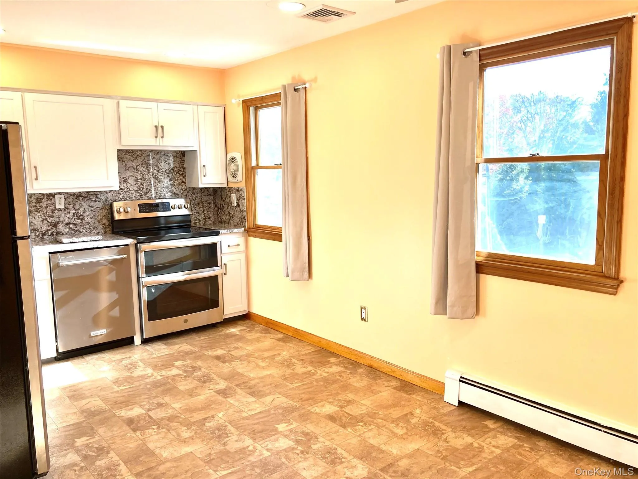 12 Soundview Avenue, Oyster Bay, NY, 3 Bedrooms Bedrooms, 5 Rooms Rooms,2 BathroomsBathrooms,Residential Lease,Idx,Soundview,0,936968 12 Soundview Avenue, Oyster Bay, NY, 3 Bedrooms Bedrooms, 5 Rooms Rooms,2 BathroomsBathrooms,Residential Lease,Idx,Soundview,0,936968