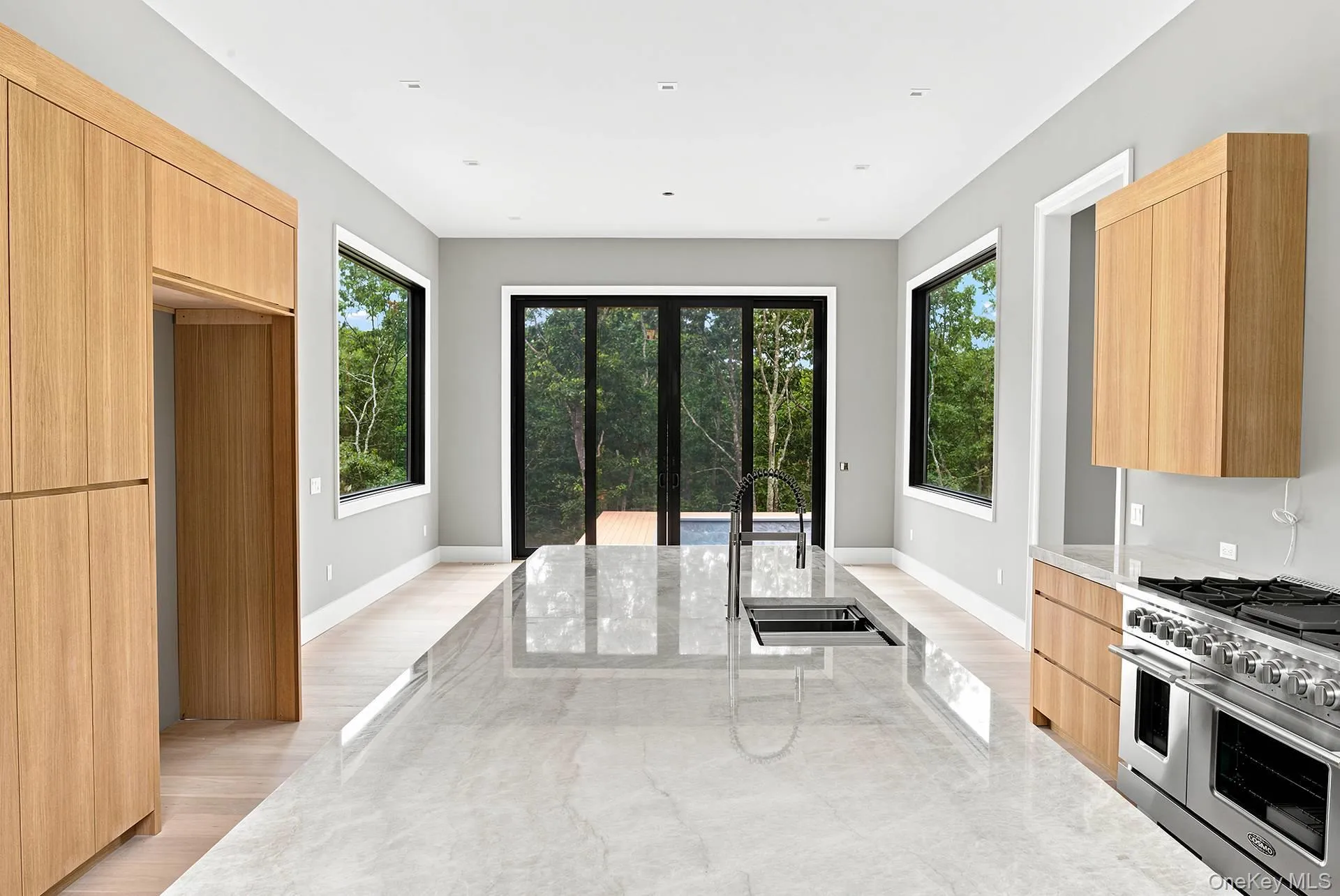207 Middle Line Highway, Southampton, NY, 6 Bedrooms Bedrooms, 14 Rooms Rooms,7 BathroomsBathrooms,Residential,For Rent,Middle Line,0,936974 207 Middle Line Highway, Southampton, NY, 6 Bedrooms Bedrooms, 14 Rooms Rooms,7 BathroomsBathrooms,Residential,For Rent,Middle Line,0,936974