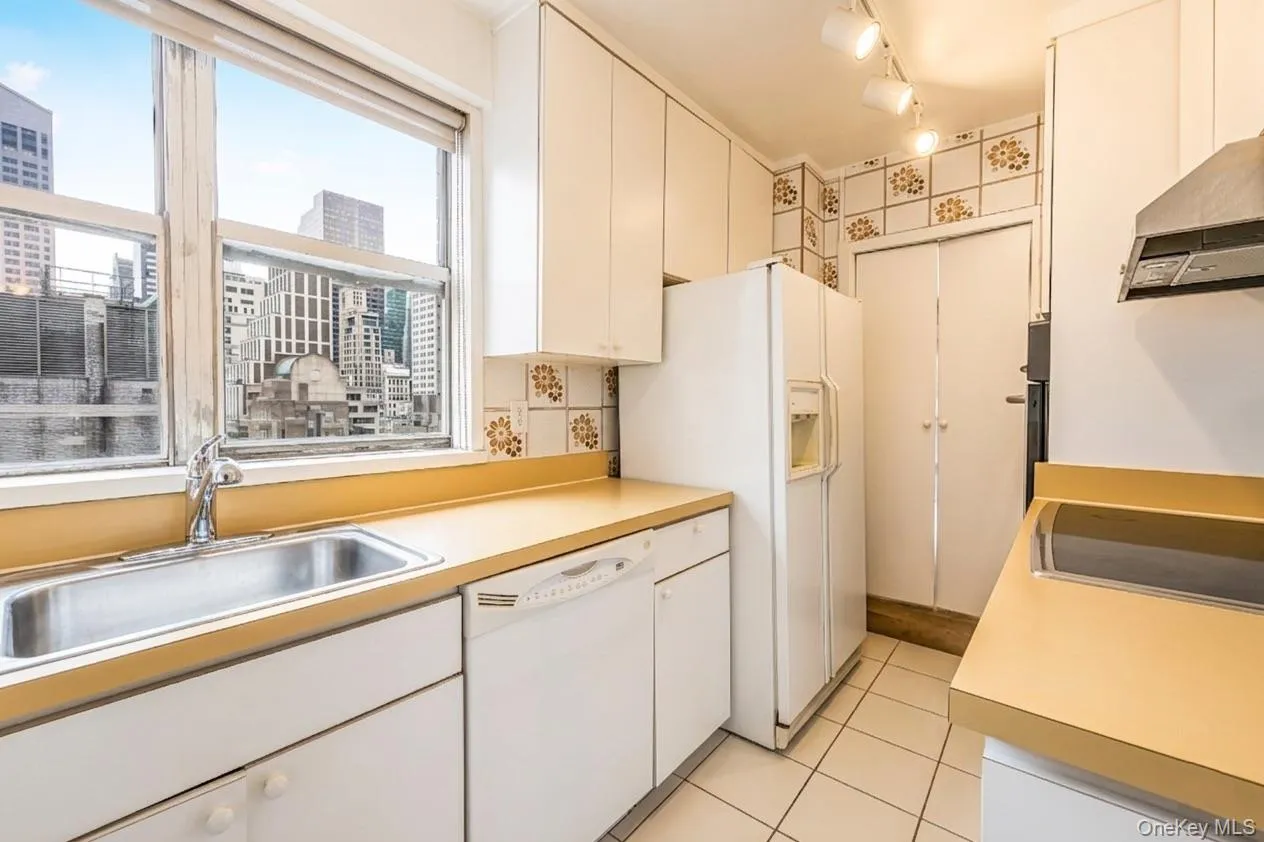 77 55th Street, New York, NY, 2 Bedrooms Bedrooms, 6 Rooms Rooms,2 BathroomsBathrooms,Residential,For Rent,55th,0,937053 77 55th Street, New York, NY, 2 Bedrooms Bedrooms, 6 Rooms Rooms,2 BathroomsBathrooms,Residential,For Rent,55th,0,937053